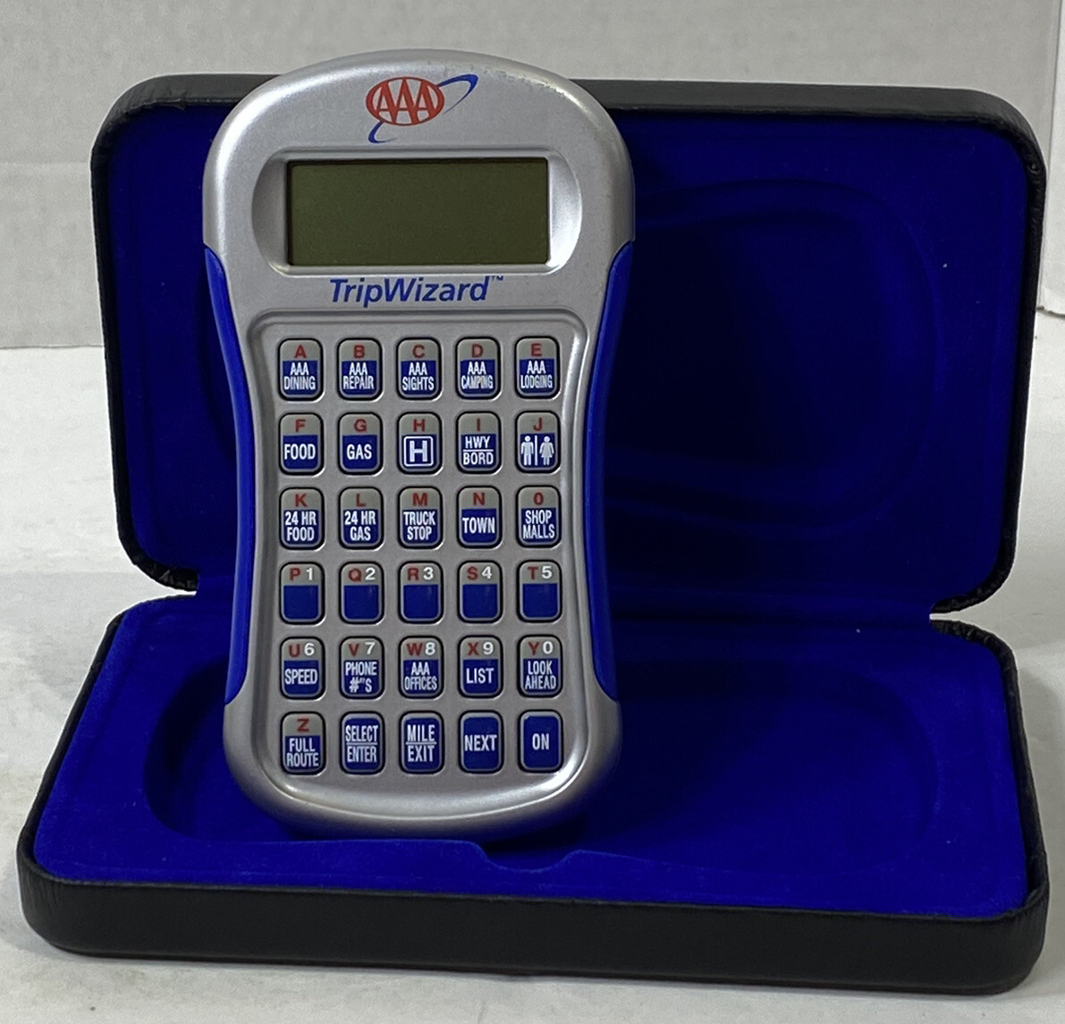 AAA TRIP WIZARD TRAVEL COMPUTER LOCATES RESTAURANTS, LODGING, GAS With Case