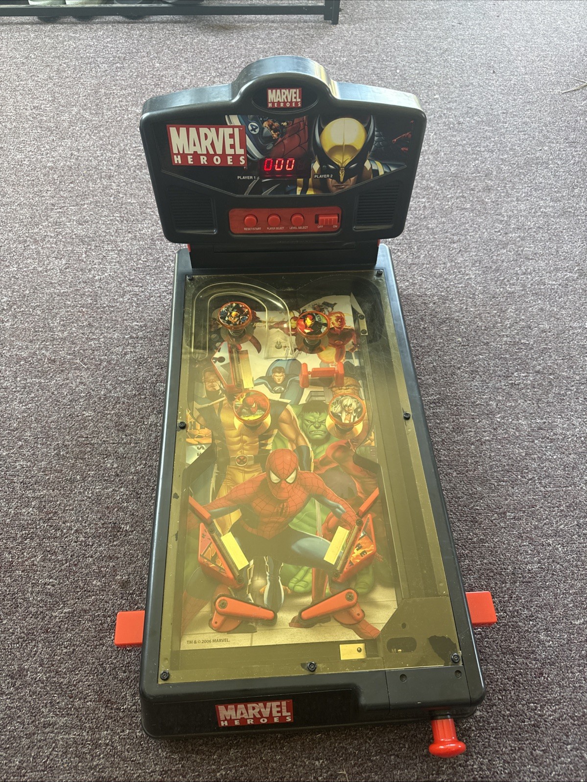 Marvel Heroes Table Top Mini Pinball Machine 23" Plexi GlassHas A Few Scratches