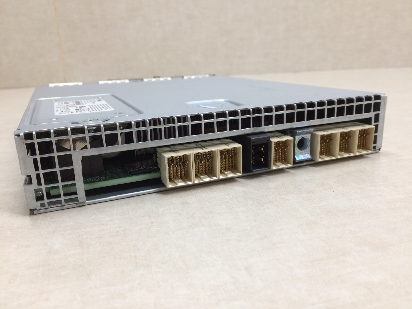 Dell EqualLogic Control Module 15 E09M003 E09M Battery Pack NEX-900926