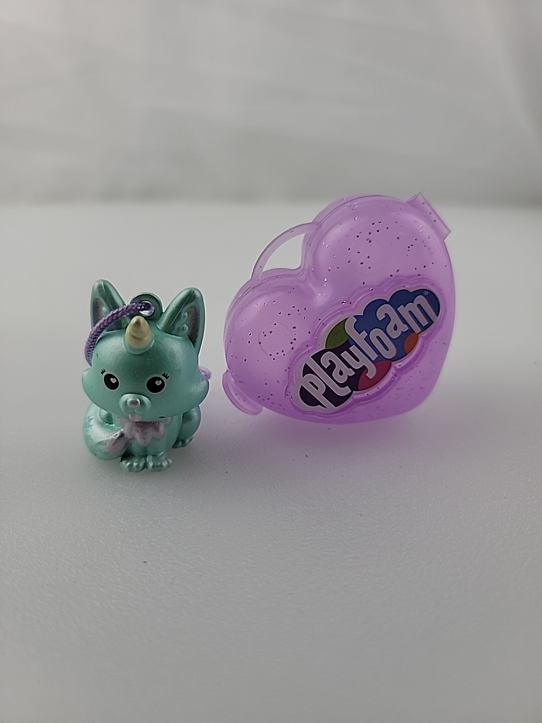 Playfoam pals One  Unicorn Magic Heart Shape Case