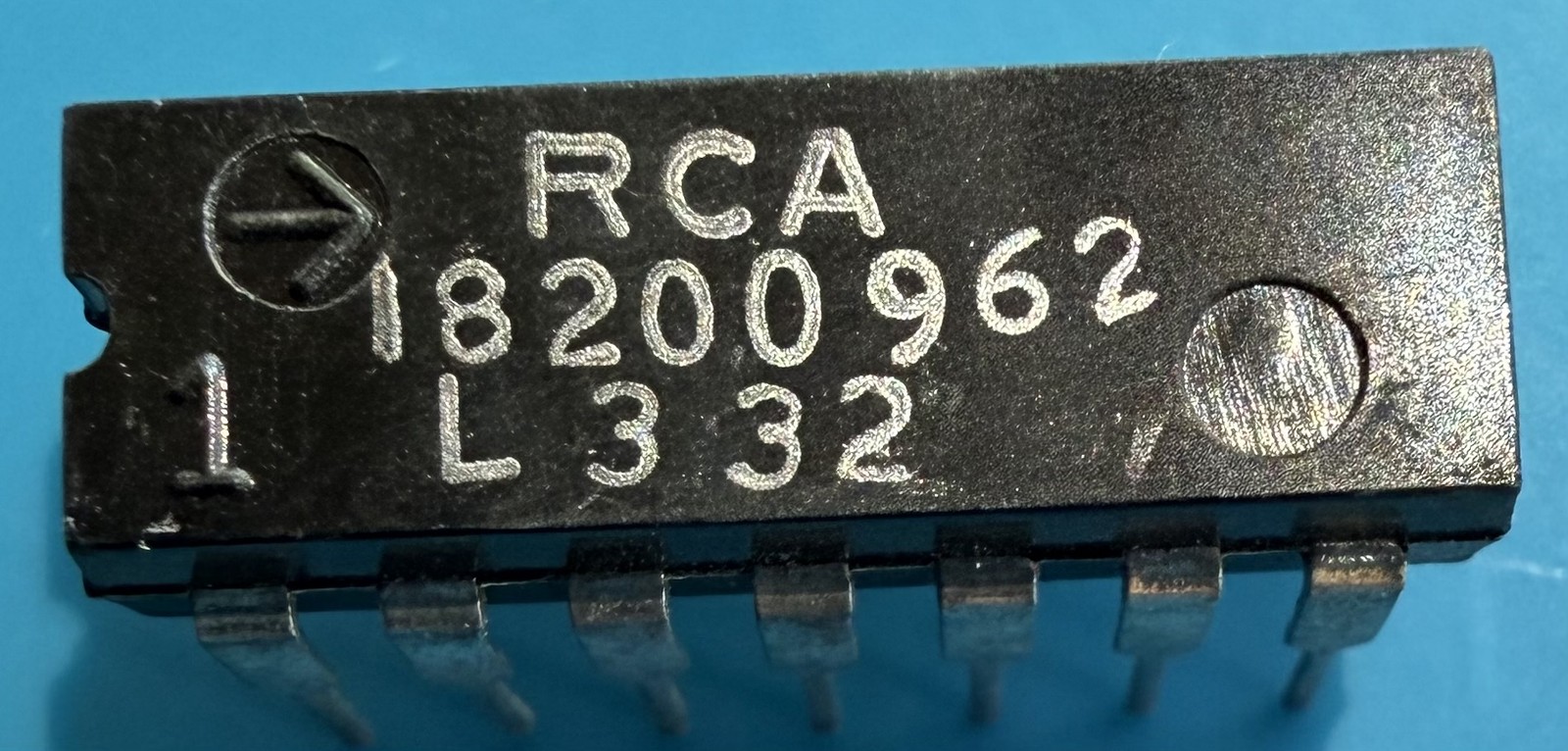 RCA 18200962 Integrated Circuit
