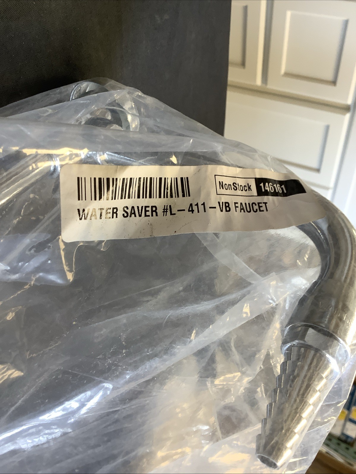 Watersaver labatory Faucet. #L-411-VB H3