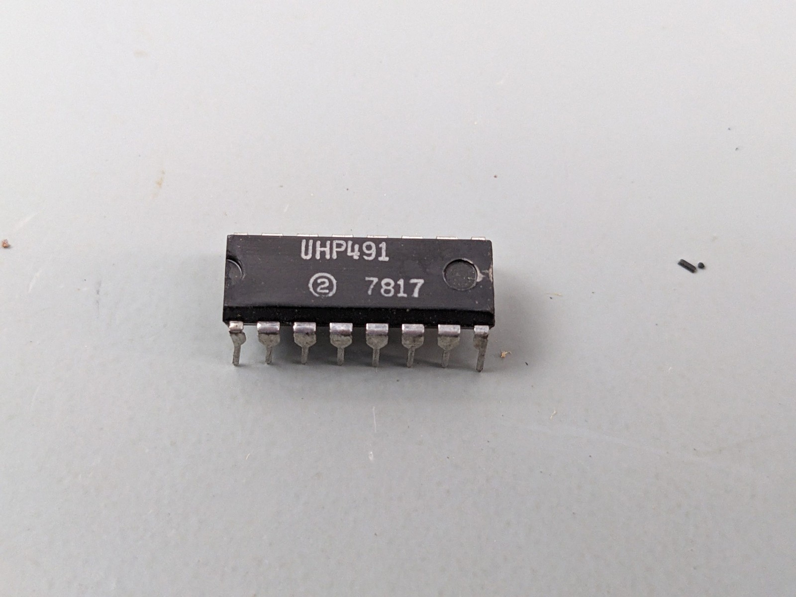 (2) Sprague UHP491 Gas Display Driver ICs