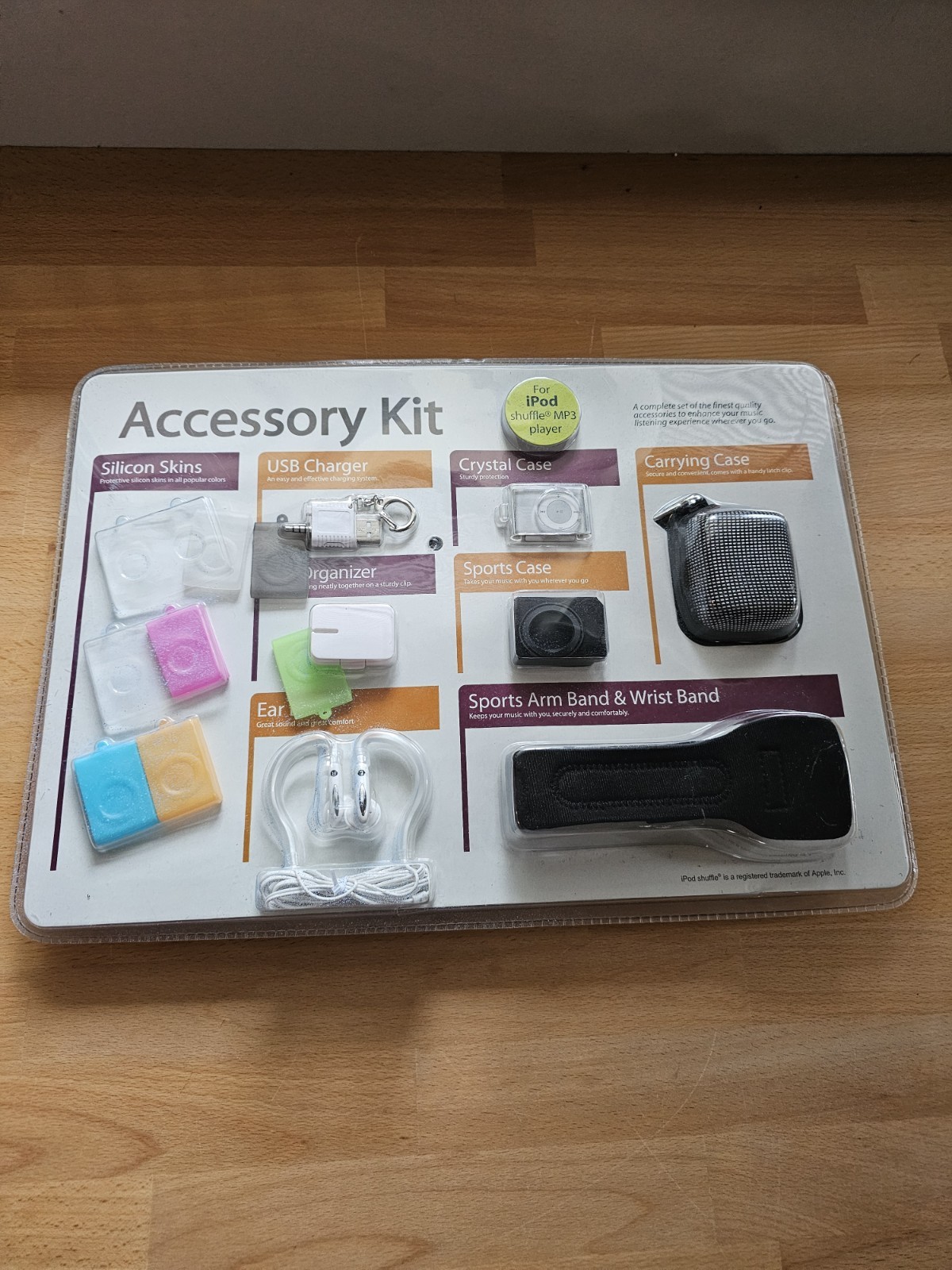 APPLE IPOD 2ND GENERATION SHUFFLE & ACCESSORY KIT CARRY COVERS EXERCISE ARM BAND
