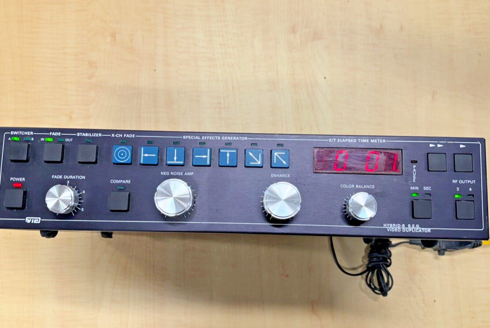 VIP Video Interface Products Hybrid-8 S.E.G. Video Duplicator w Special Effects