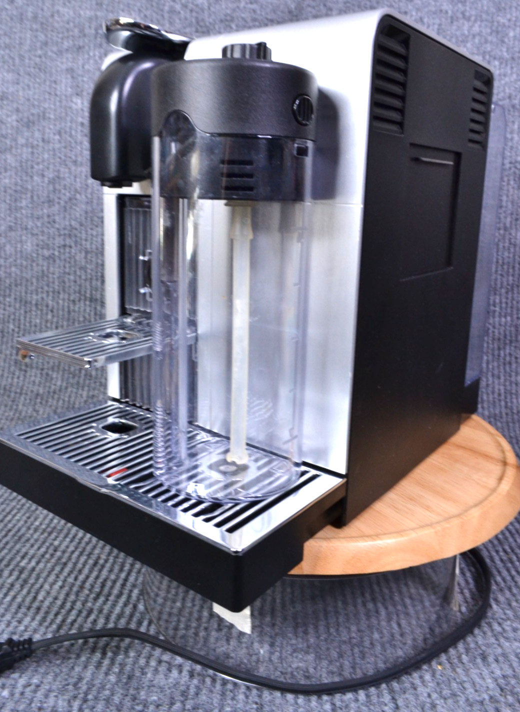 Nespresso Lattissima Pro Espresso Machine by De'Longhi with Milk Frother Silver
