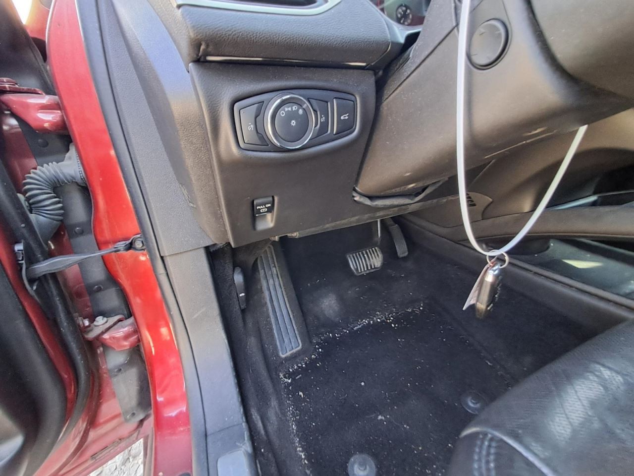 MKZ 2014 Glove Box 4874091