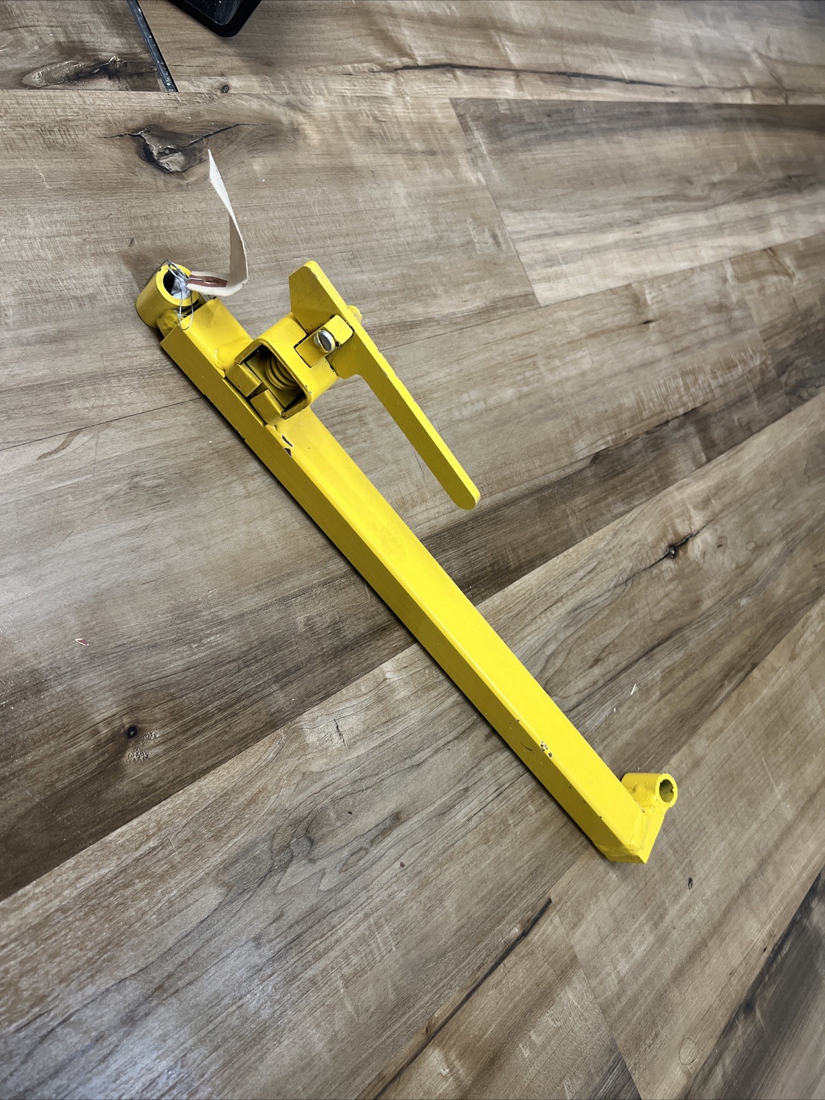 SVI- Gilbarco/Manitowoc Lifts Arm Restraint Opposite Long BH-7351-64 NOS