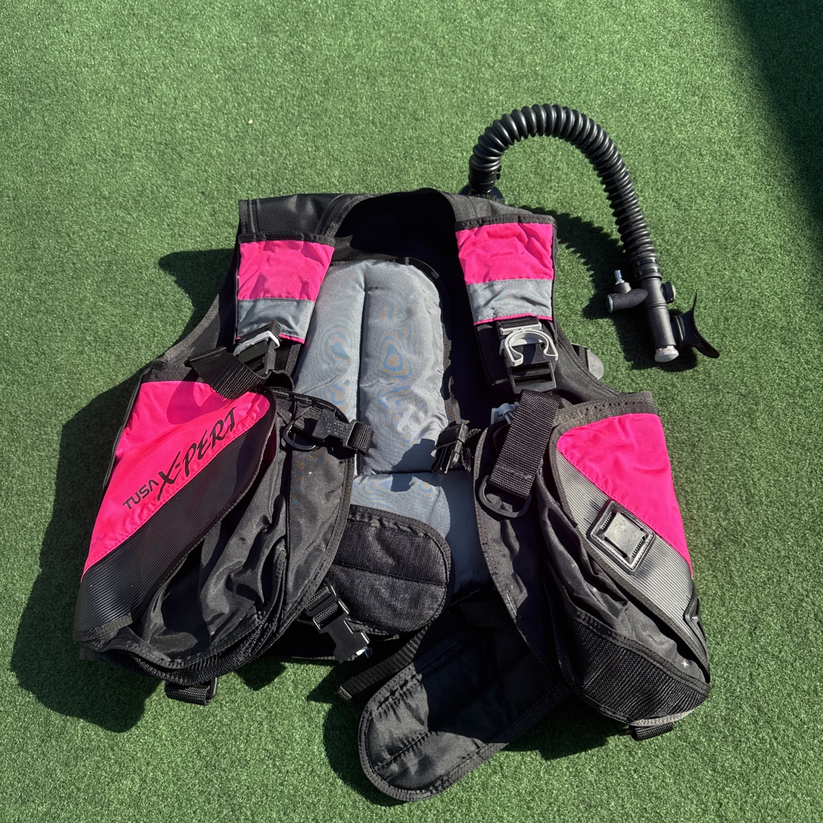 TUSA X-PERT Pink BCD- Weight Integrated BCD Size Medium Scuba
