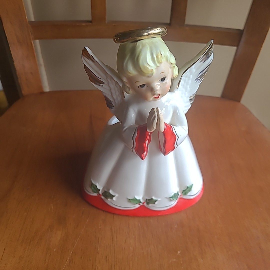 Norcrest Japan Christmas Angel Planter Vase X-178 Holly Leaves Praying Hands 7"