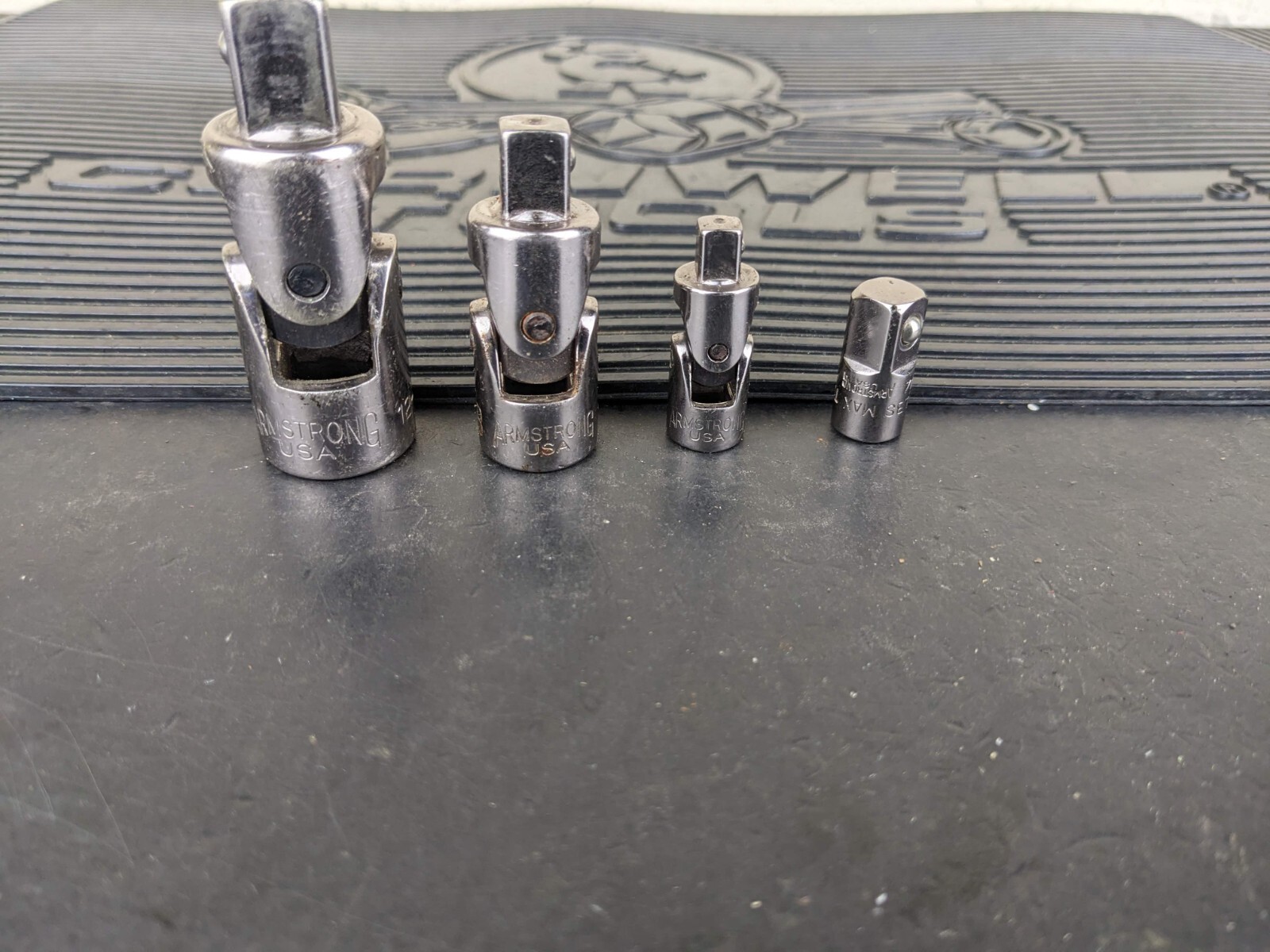 #ax037 Armstrong Tools USA 4pc Universal Joint Socket Adapter Set