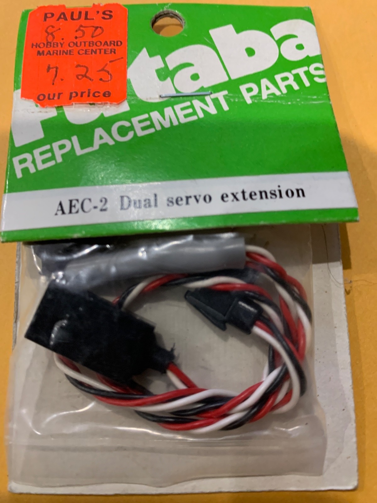 Futaba Dual Servo Extension Part # AEC-2 New Old Stock