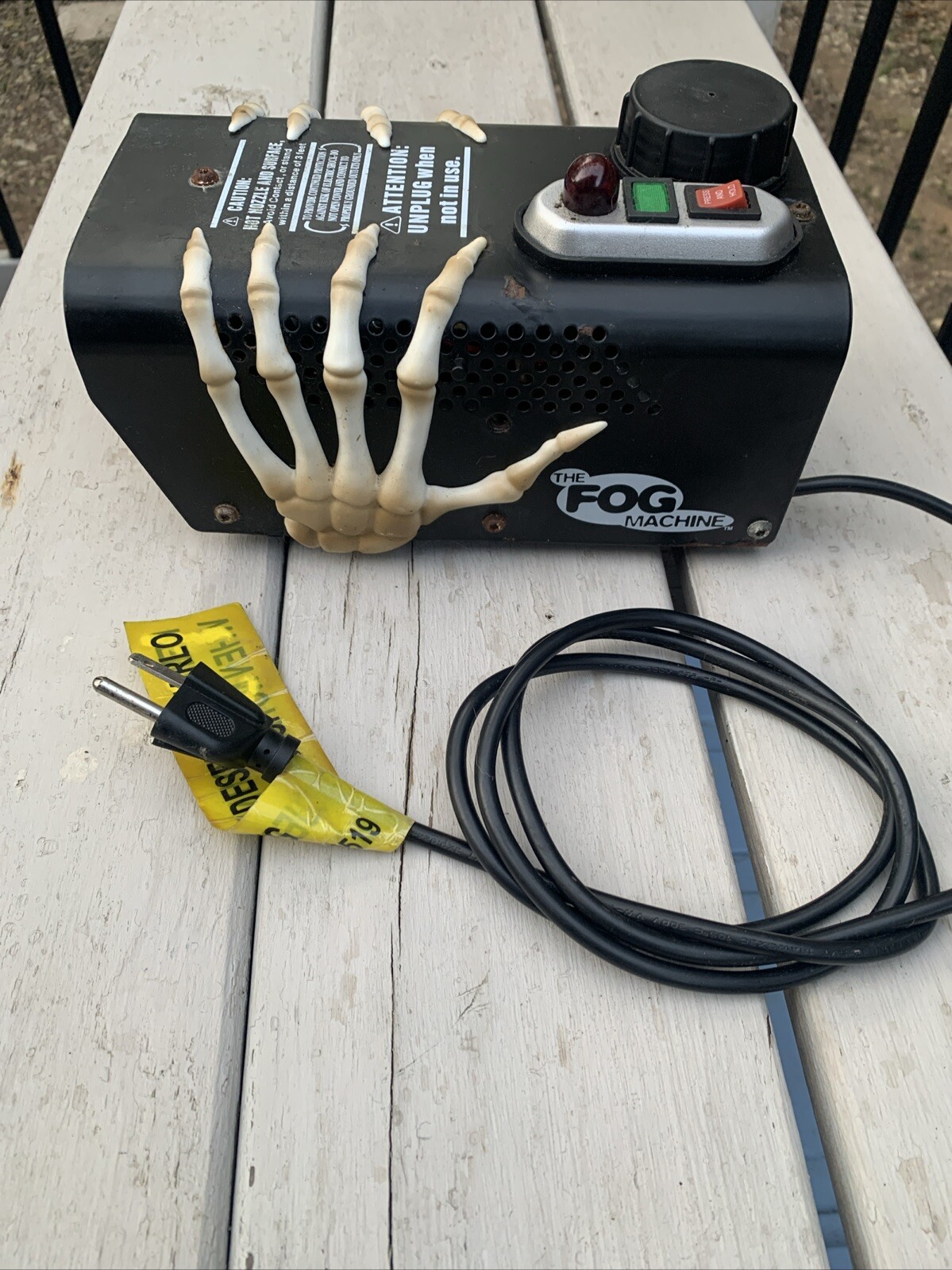 The Fog Machine INTERTEK Fogger Party Model 3187095