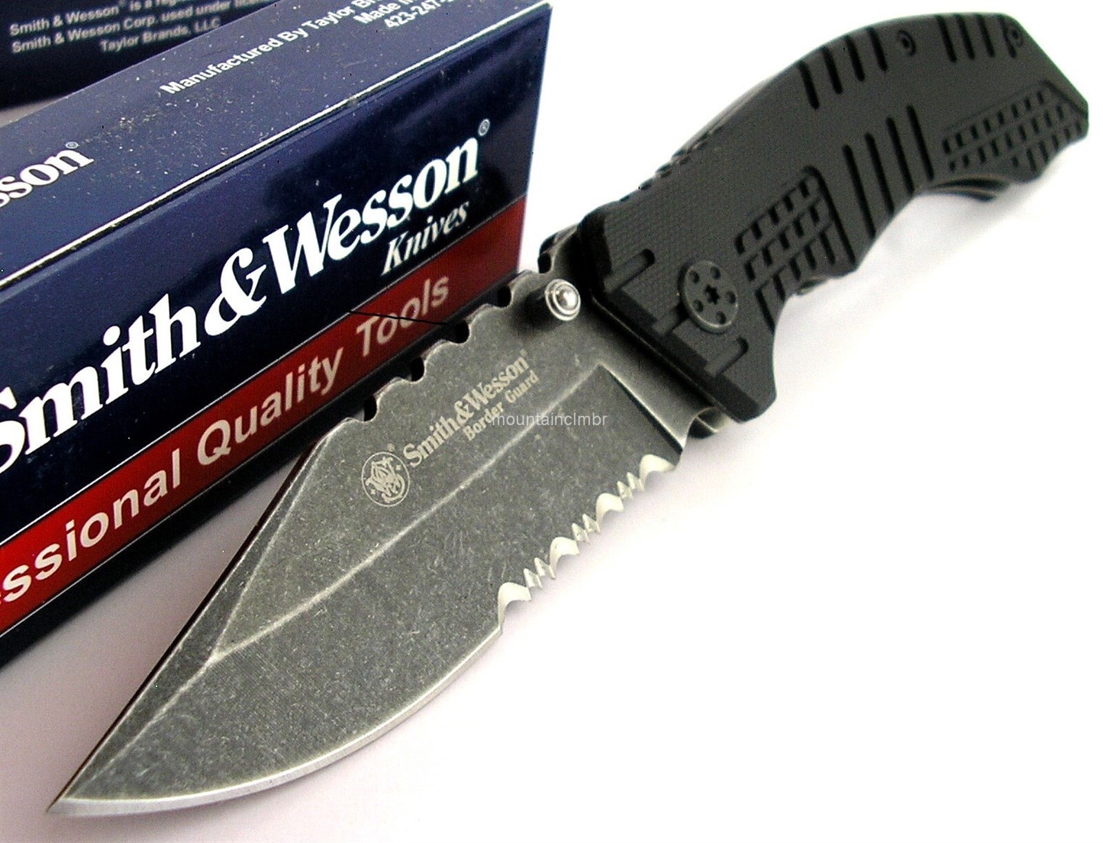 Smith & Wesson Border Guard Blackwashed Clip Point 7.9" / 4.5" G10 Knife SWBG9BS