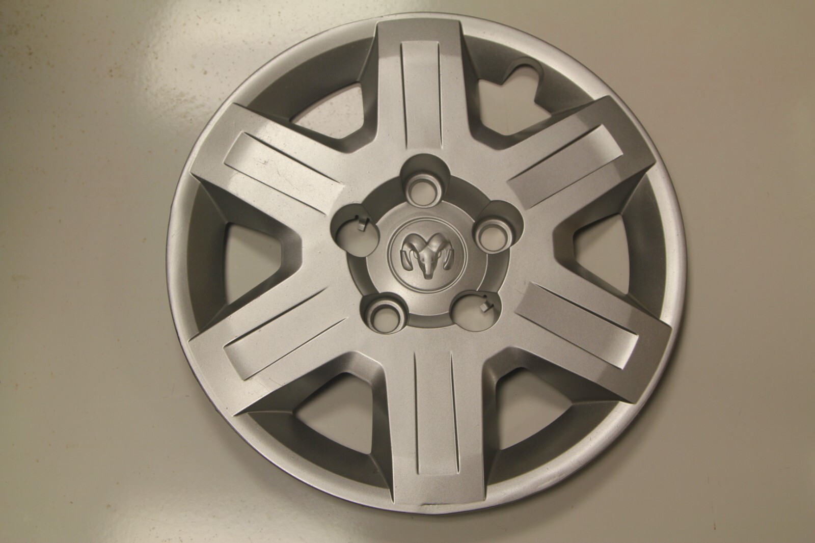 2008-2014 DODGE GRAND CARAVAN 16” wheel cover hub cap 8033 A P/N 4721195AB