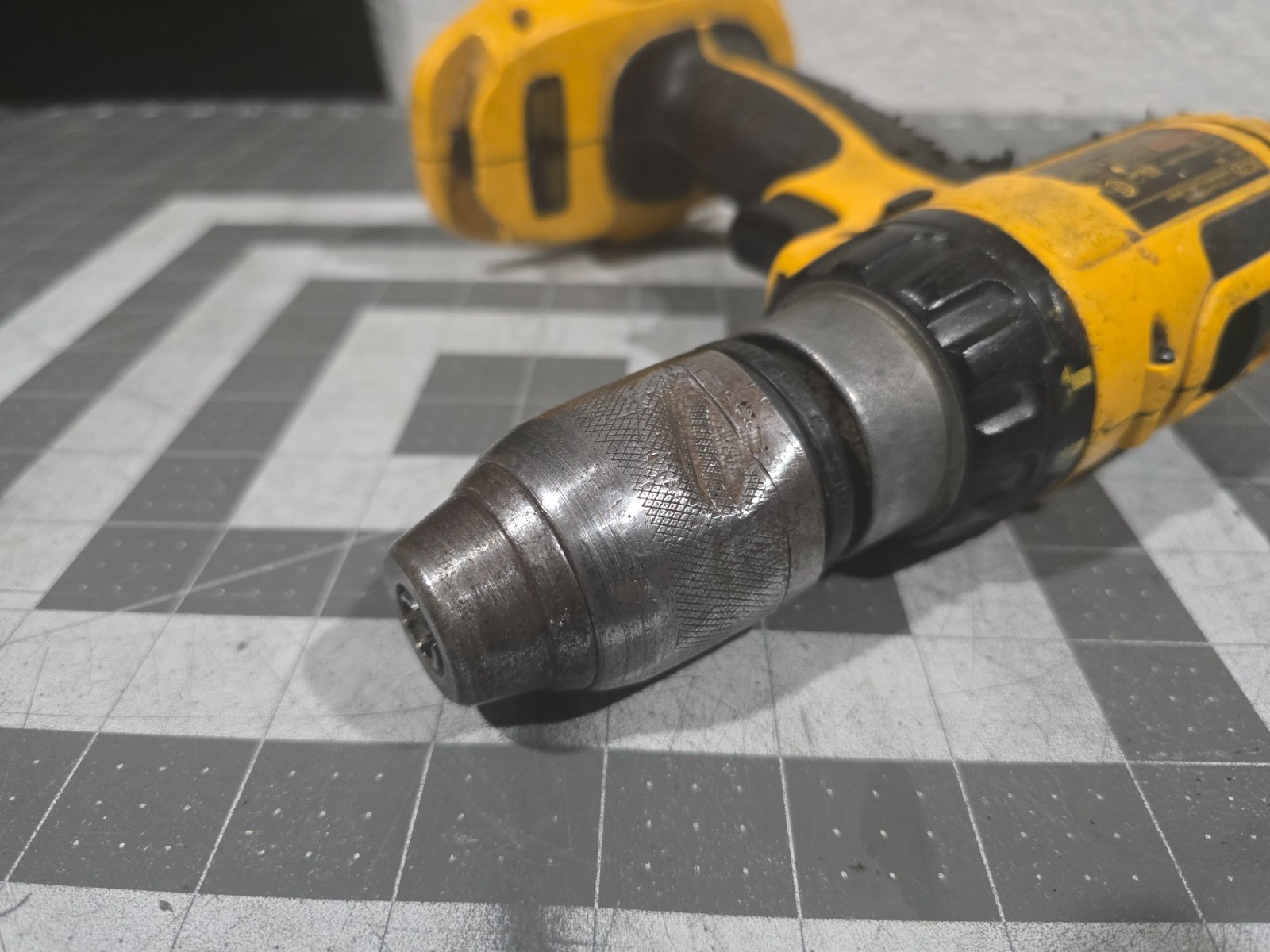 DeWalt DC725 1/2" Cordless Hammerdrill Drill Driver 18V 2 Speed Tool Only