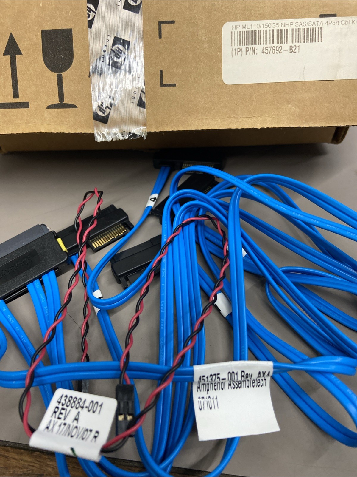 457692-B21 HP 4X SAS SATA ASMBLY CABLE-438884-001, 451375-001, 457892-001 UNUSED