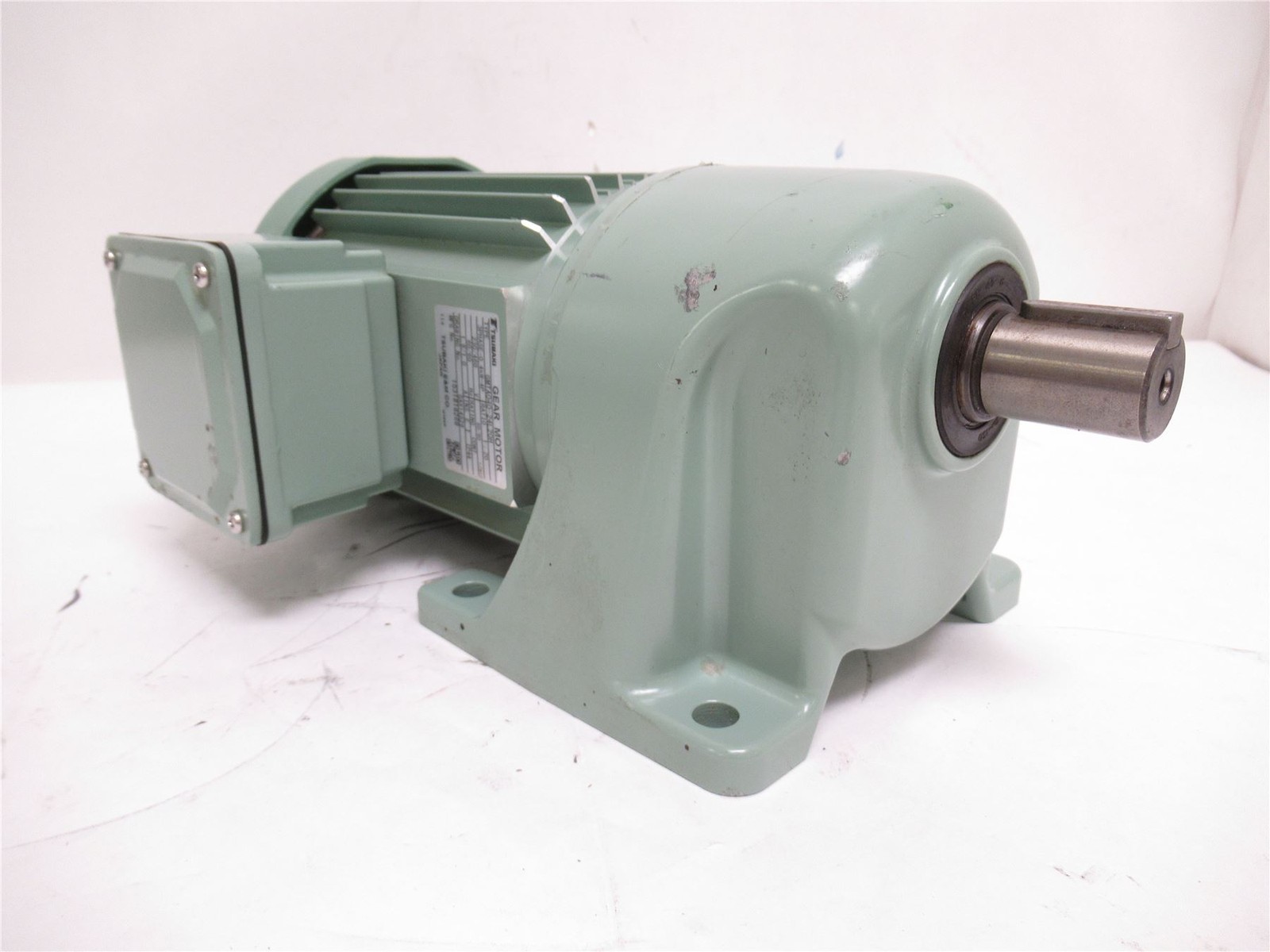 227523 New-No Box; Tsubaki GMTA040-24L20H Gearmotor; 1:20 Ratio; 230/460VAC