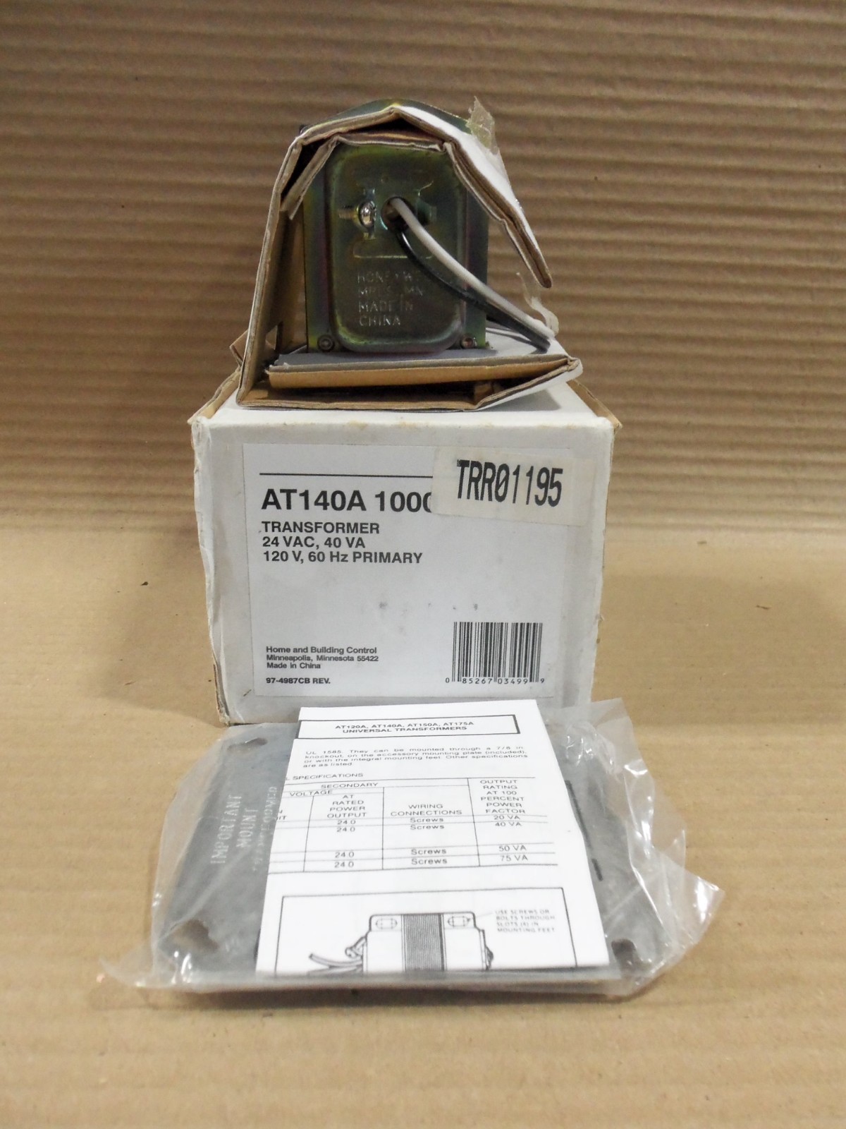 New In Box AT140A 1000 Transformer 24VAC 40VA 120V 6HZ