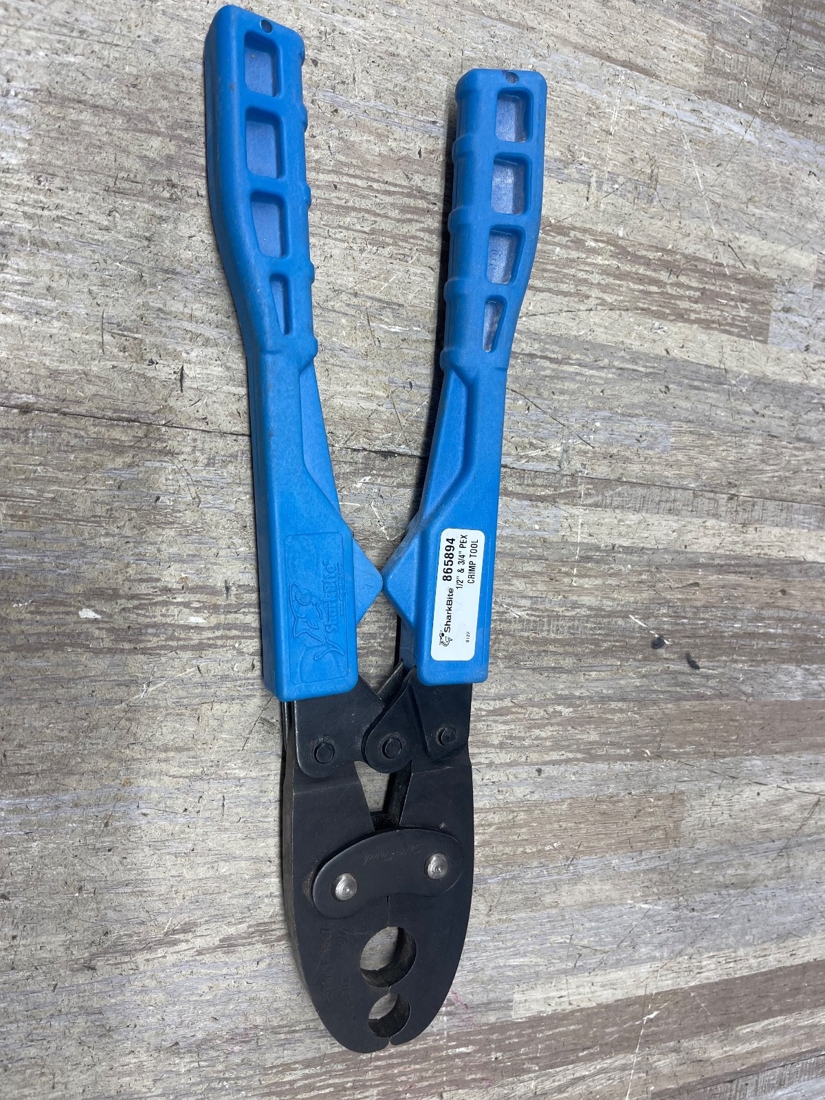 SharkBite 865894 PEX Crimp Tool for Plumbing