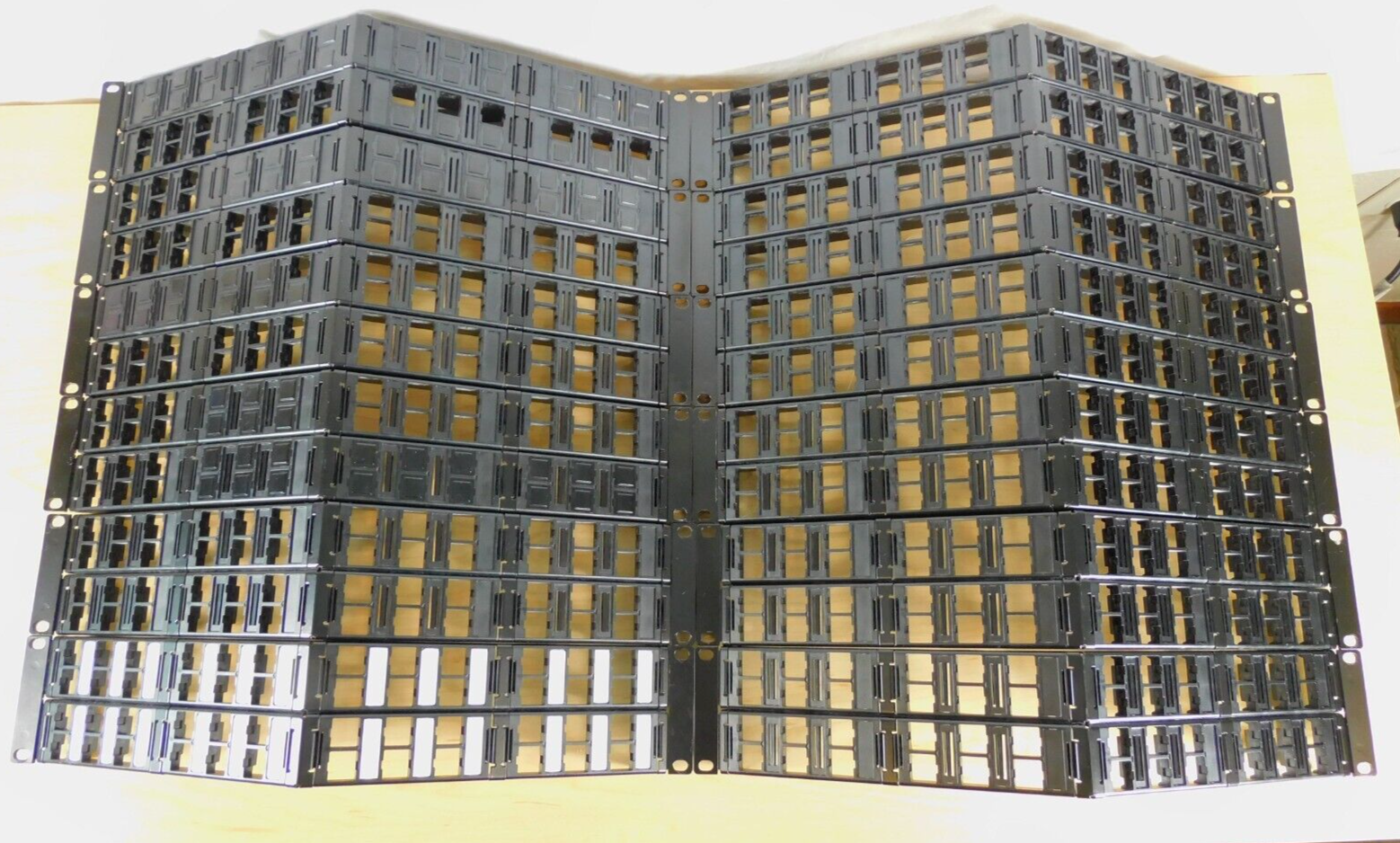 760207308 CPPA-UDDM-M-2U-48 Angled CommScope Patch Panels UNLOADED - LOT OF 12