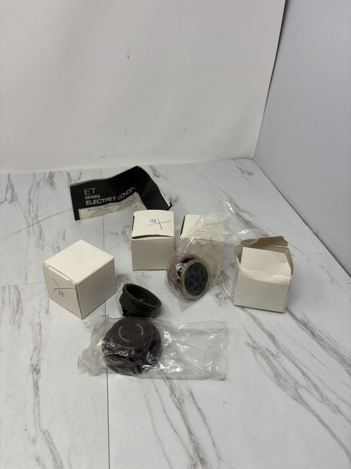 walker noise censor And 4 Electret Condenser Transmitters