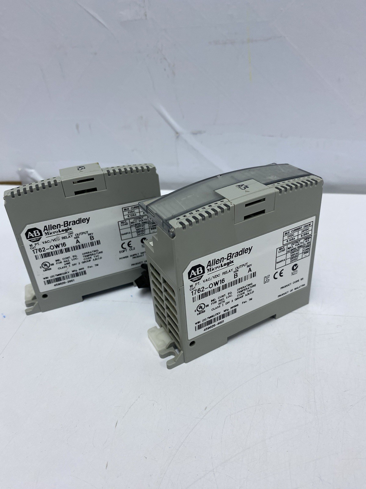 ALLEN BRADLEY 1762-OW16 Digital Output MODULE MICROLOGIX