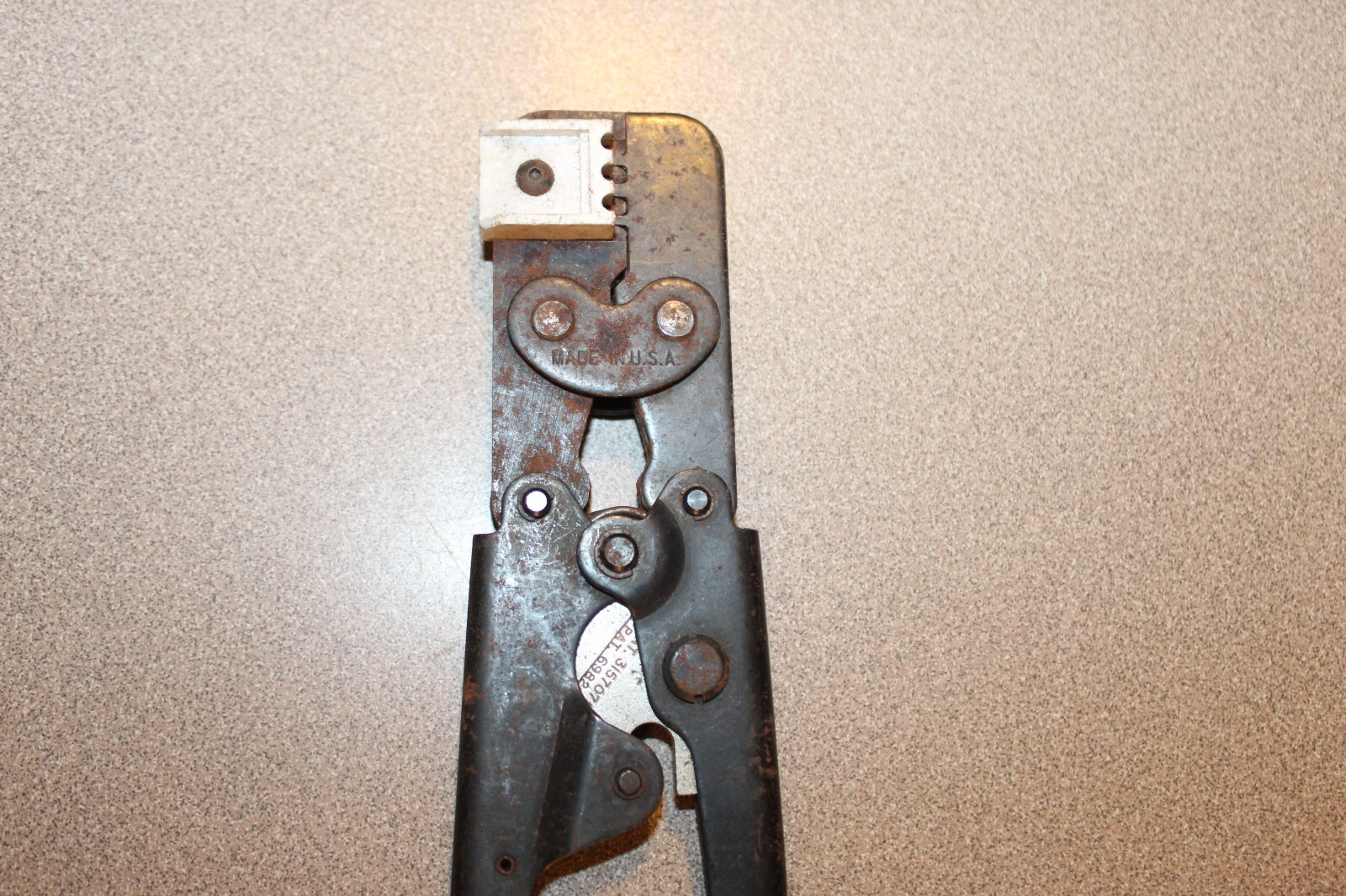 Black Box Corp FT012 V.35 And M/50 Crimp Tool