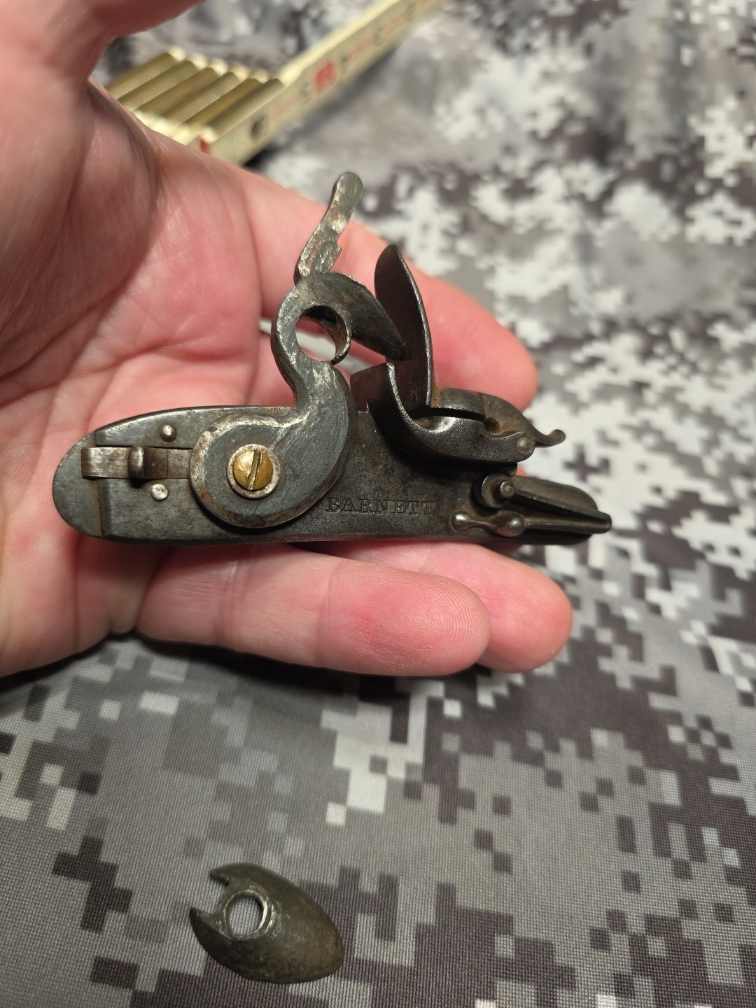 BARNETT BLACK POWDER MUZZLELOADER FLINTLOCK LOCK PISTOL HANDGUN LOCK