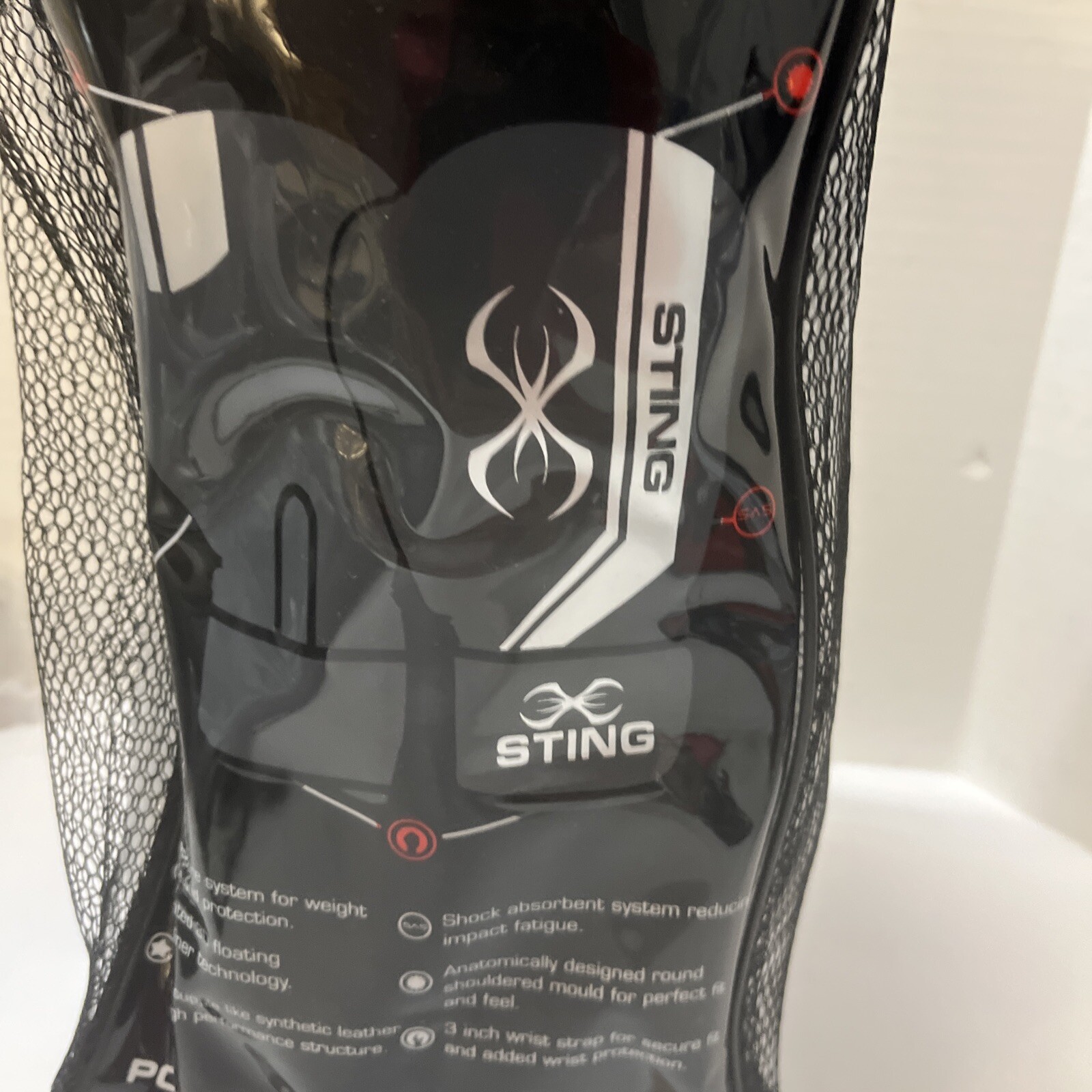 Sting Armalite 10 Oz Boxing Gloves