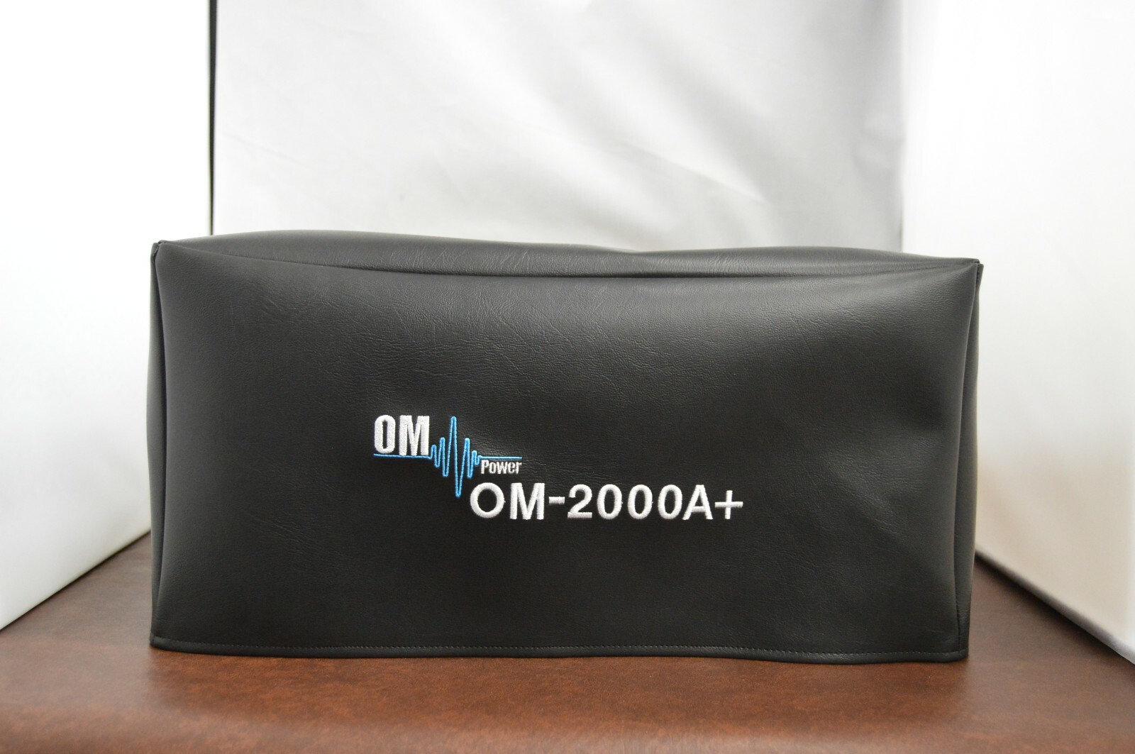 OM Power OM2000A+ Signature Series Ham Radio Amateur Radio Dust Cover