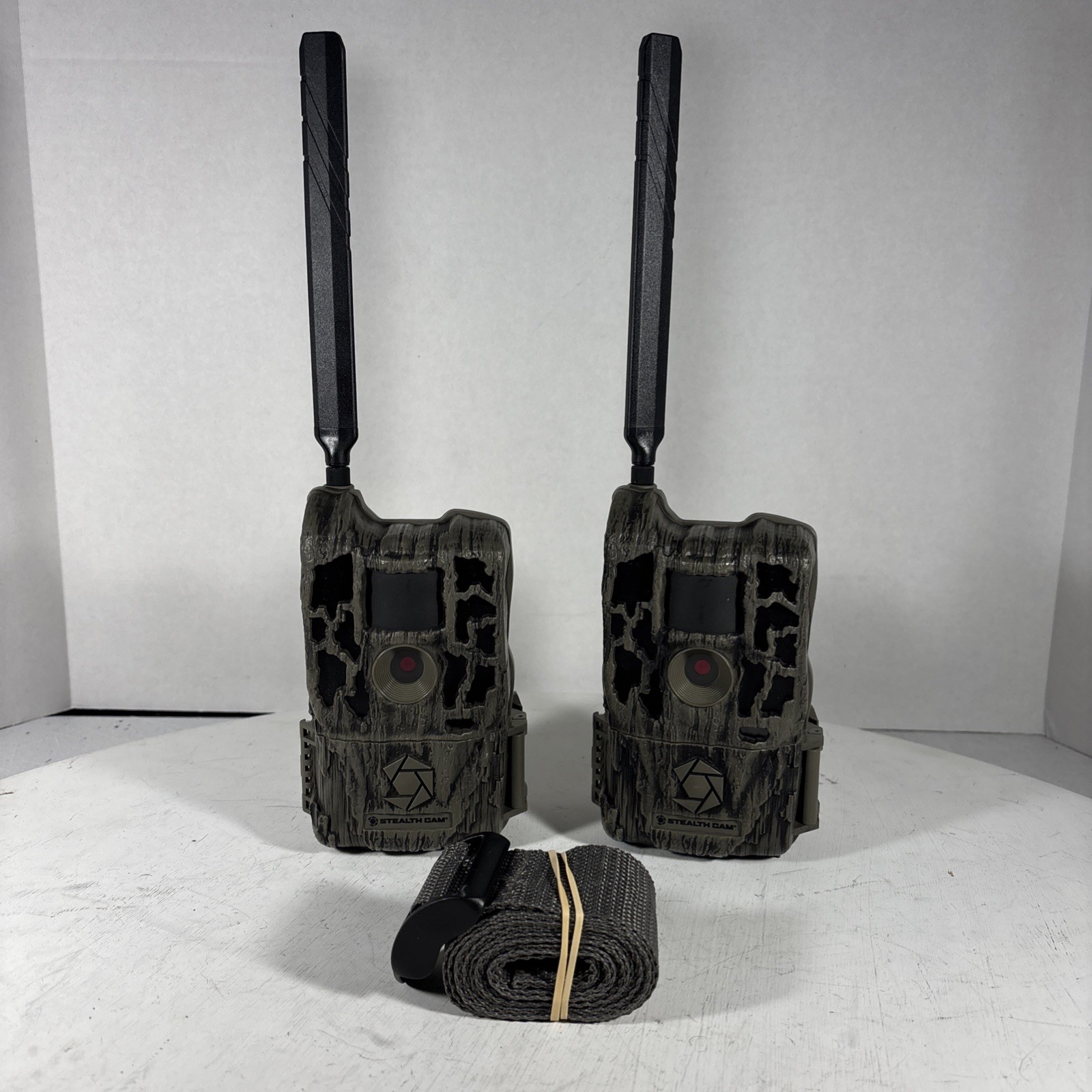 LOT OF 2 Stealth Cam Reactor STC-RATW V2 & STC-RVRZW V2 Cellular Hunting Trail