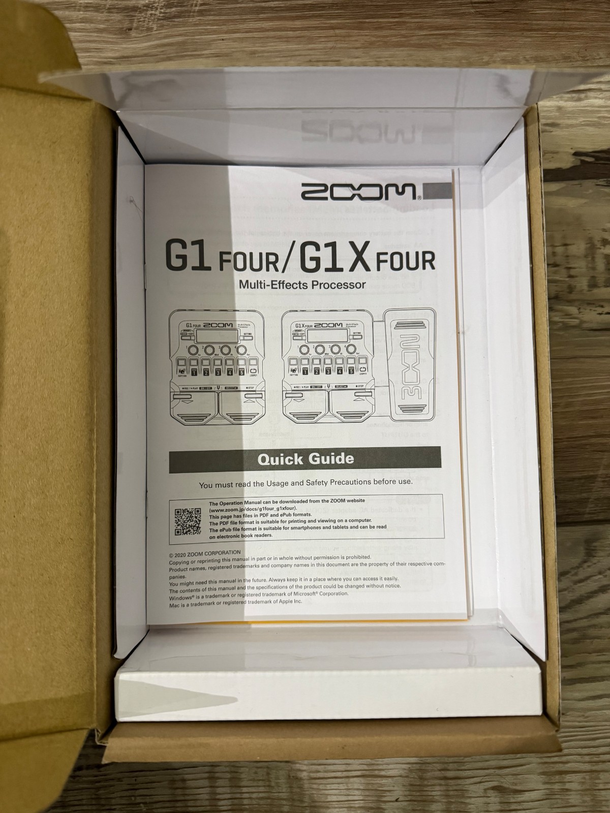 Zoom G1X Four Guitar Effects Processor with Built-in Expression Pedal