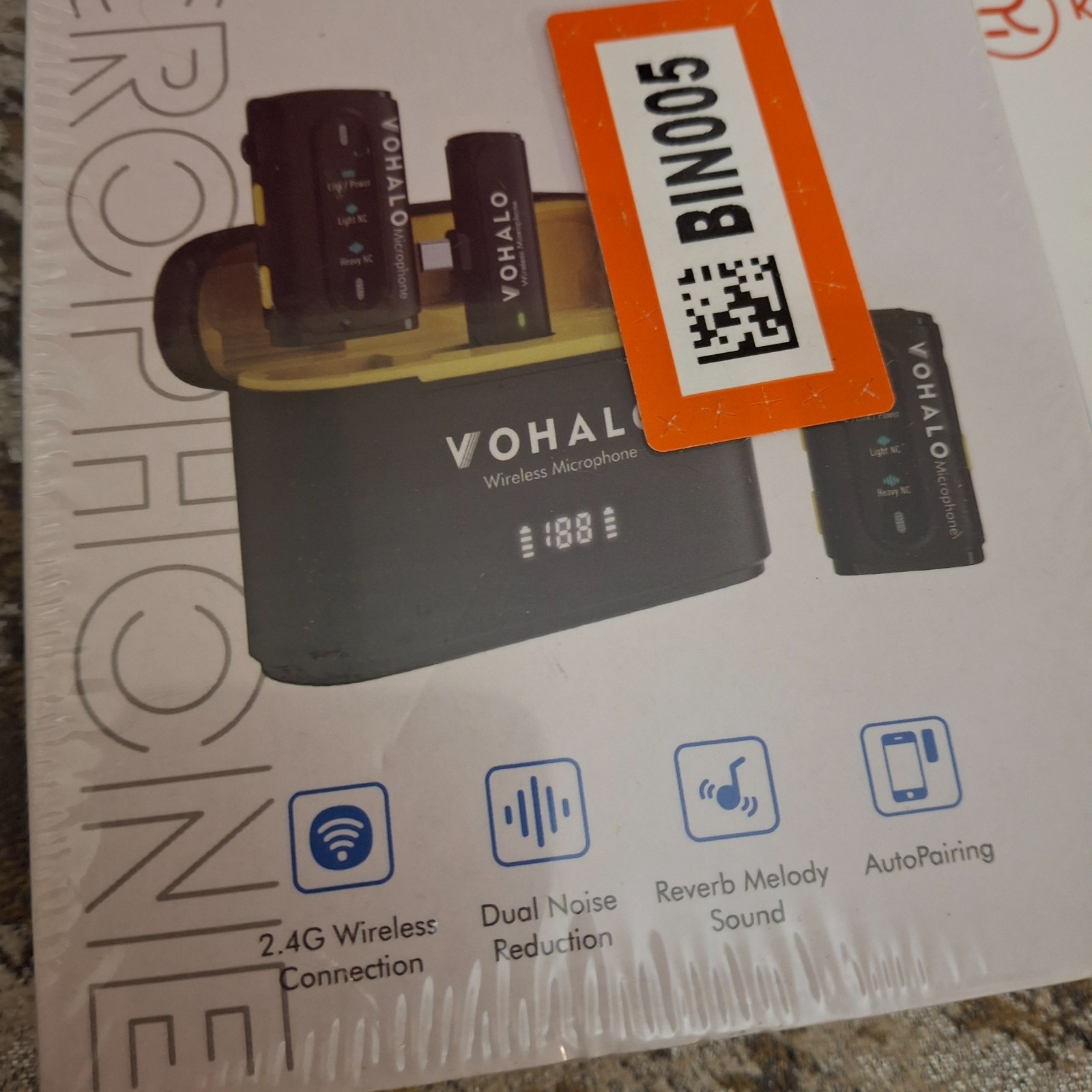Vohalo Wireless Lavalier Microphone Multi-Dimensional Streaming w/ Case & Extra