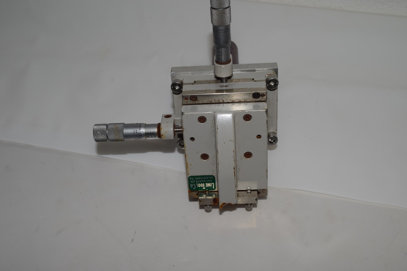 ^^ LINE TOOL CO LINEAR STAGE (MAB150)