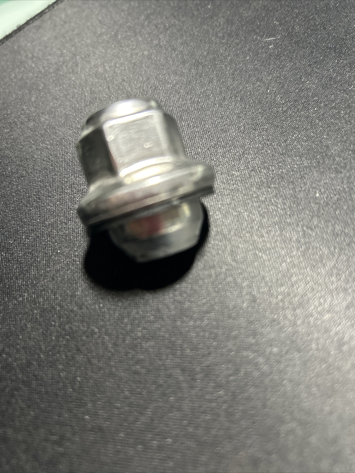New OEM Nissan Titan Wheel Lug Nut 2017-2023 40224ZP53B GENUINE STOCK FACTORY