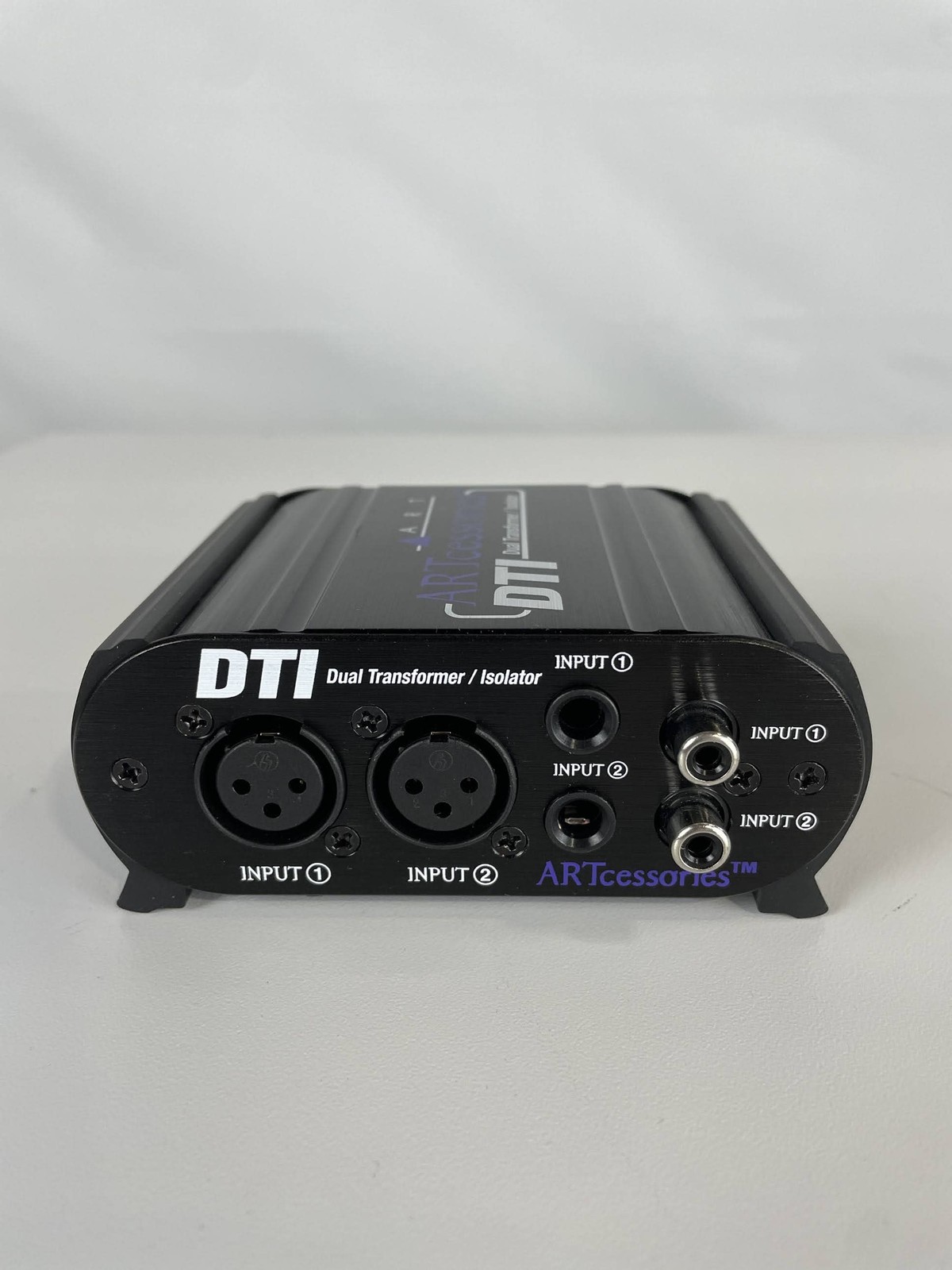 Very Good ART DTI Dual Transformer/Isolator Box