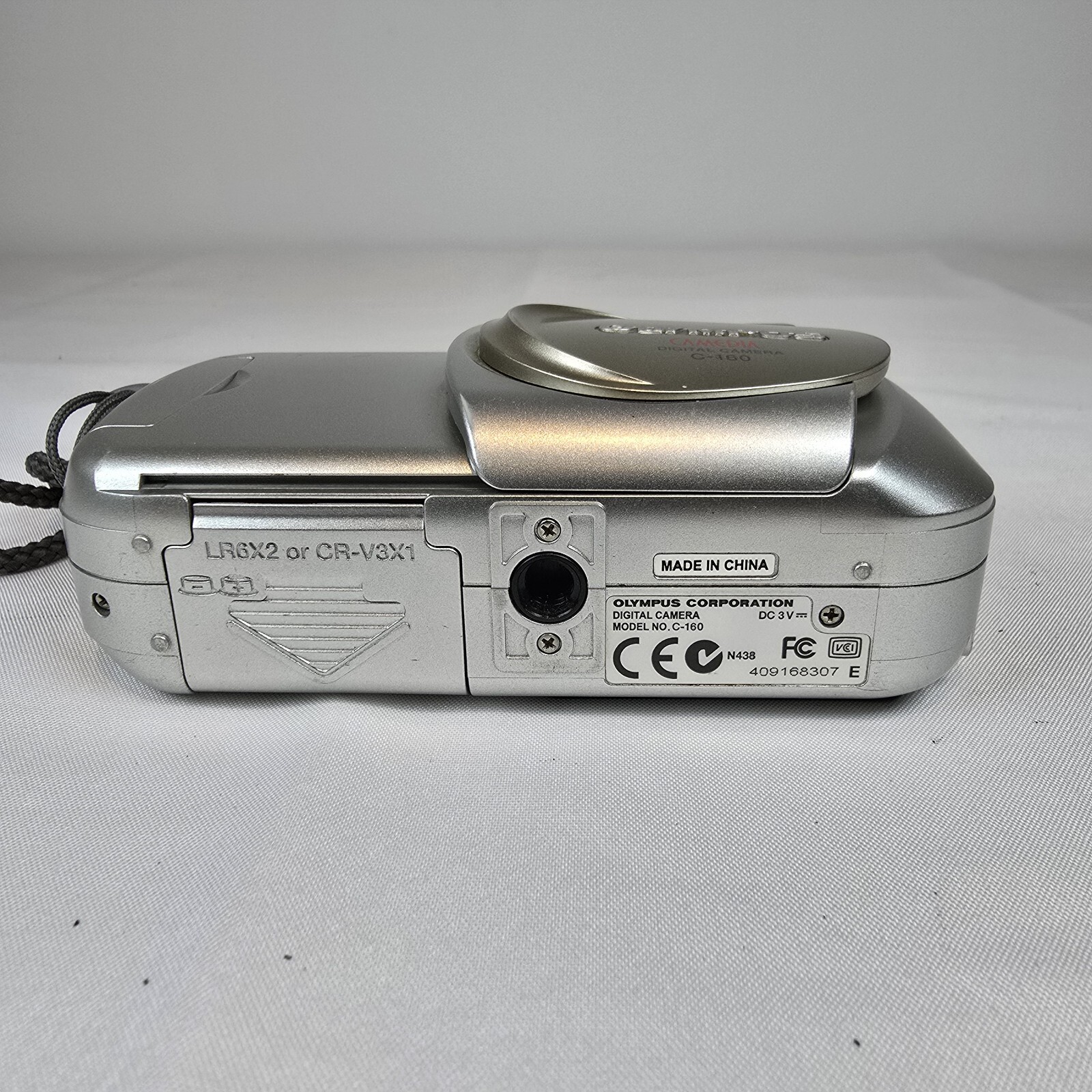 Olympus Digital Camera Camedia C-160 Zoom 3.2MP Silver Good Working Condition
