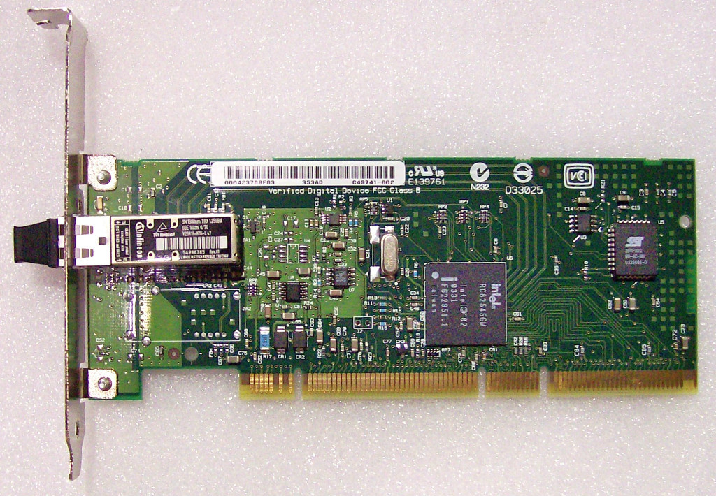 Intel PWLA8490LX PRO/1000 MF Server Adapter (LX) LC connector