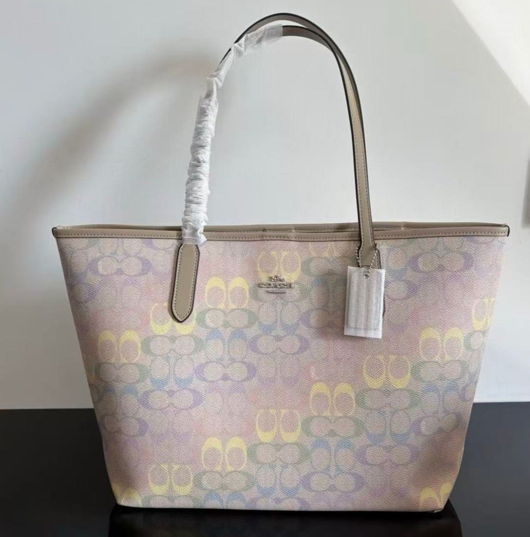 Coach City Tote Bag In Rainbow Signature Canvas CDA93 Sand Multi Outlet NWT