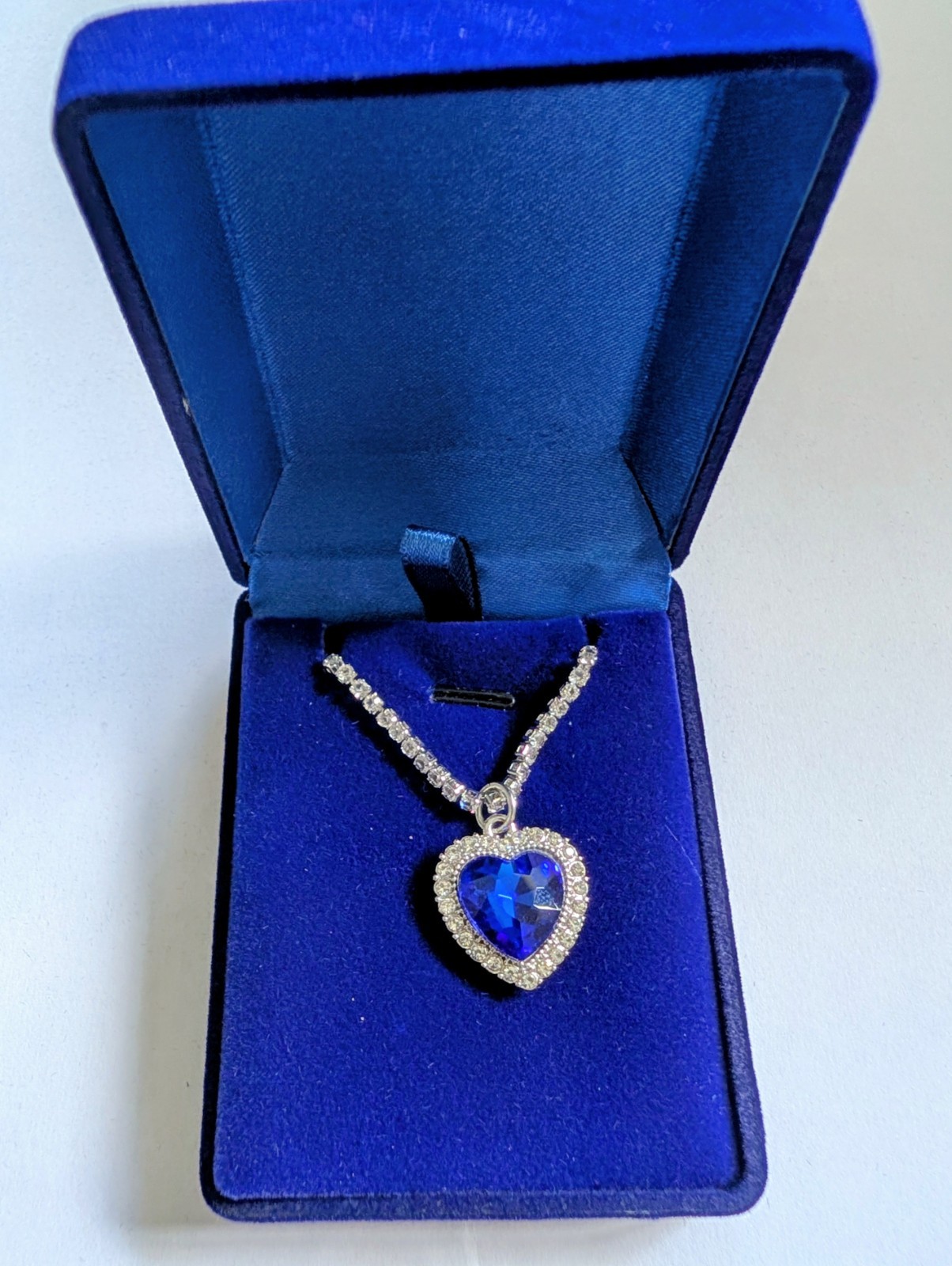 Titanic, Heart of the Ocean Necklace Replica