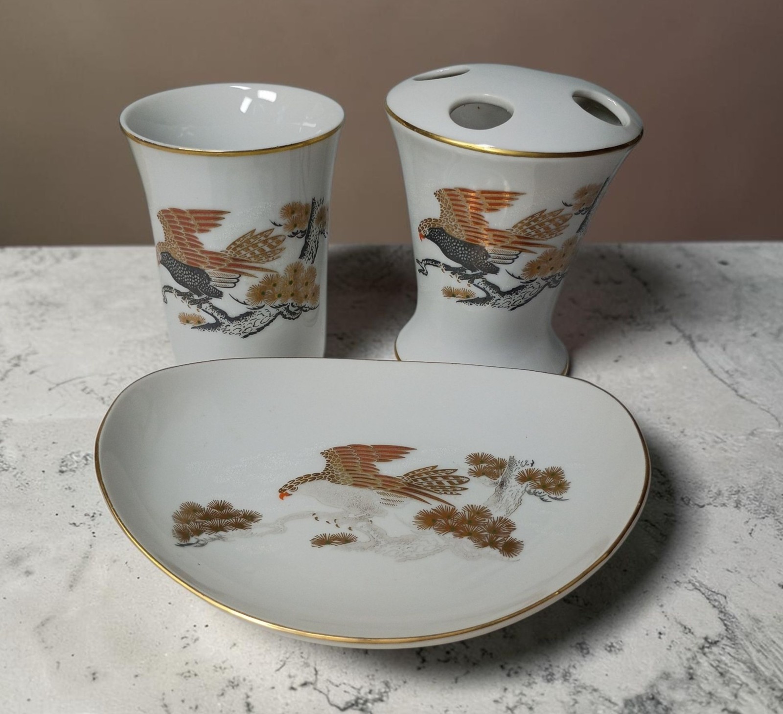 Peking East Porcelain 3 Piece Hawk Bathroom Accessory Set Lodge Bird Soap Dish