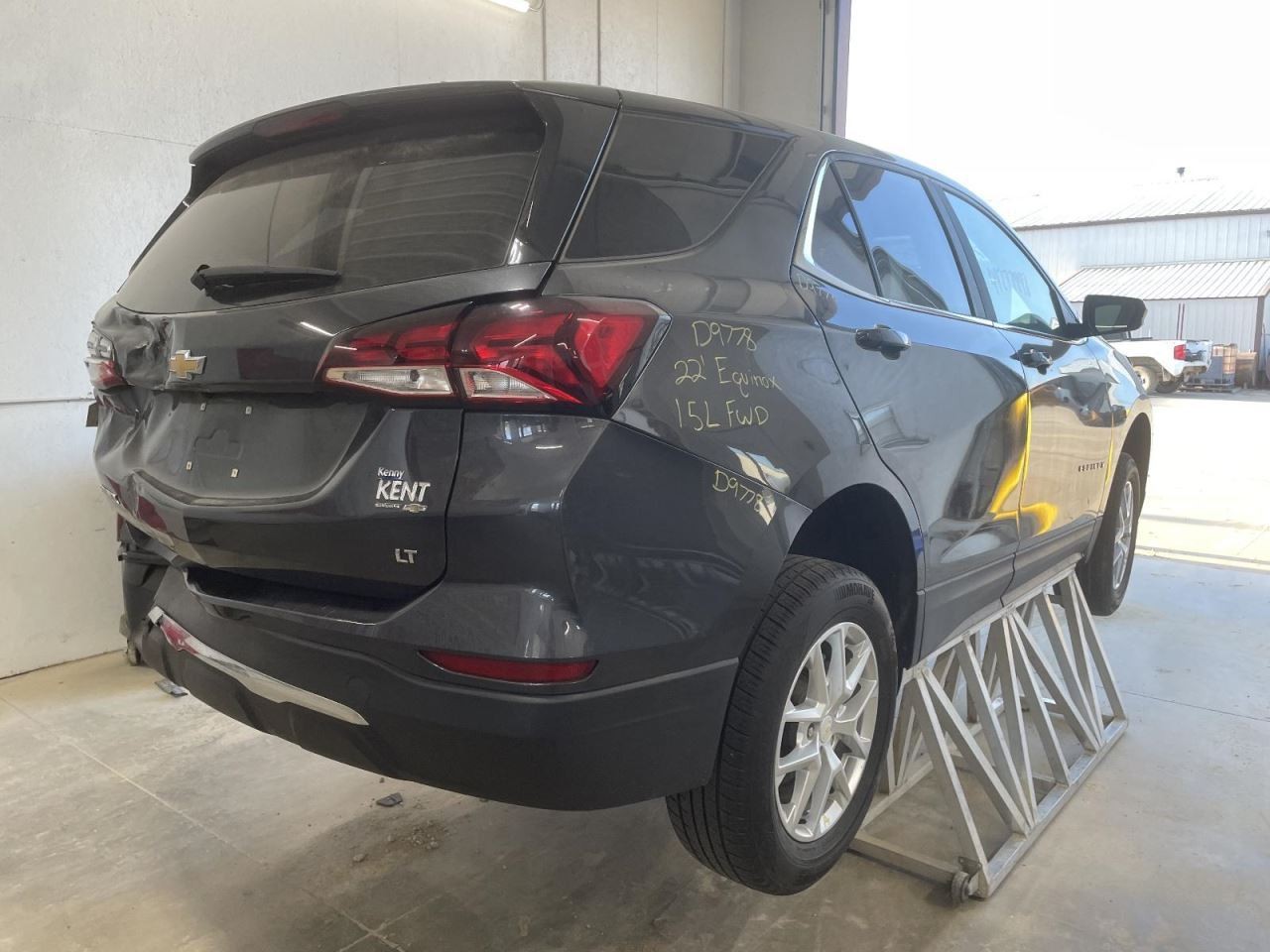Air Shutter Without Engine Block Heater Lower Fits 22-24 EQUINOX 1069747