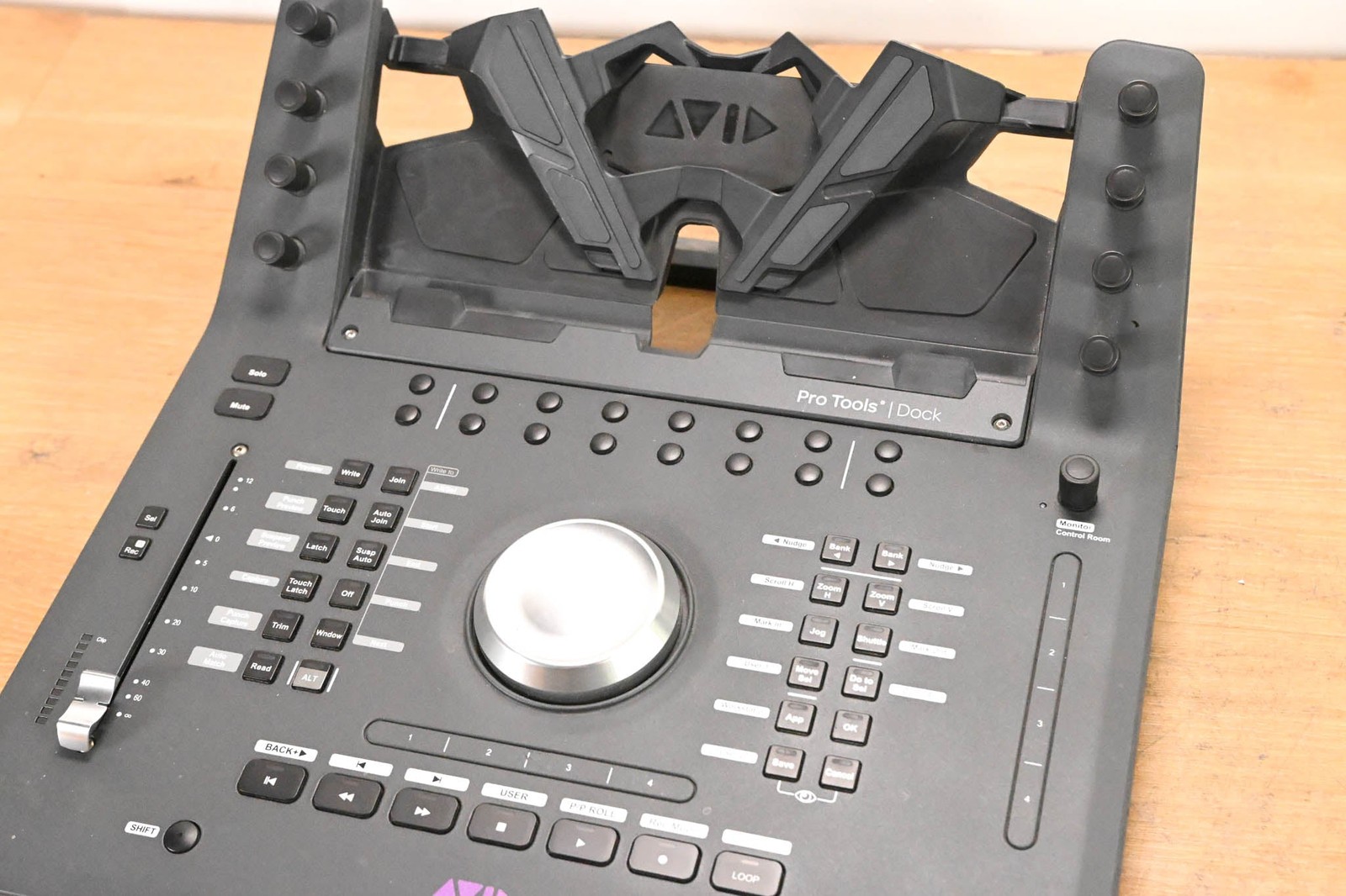 AVID Pro Tools Dock Control Surface (NO POWER SUPPLY) CG01ZXJ