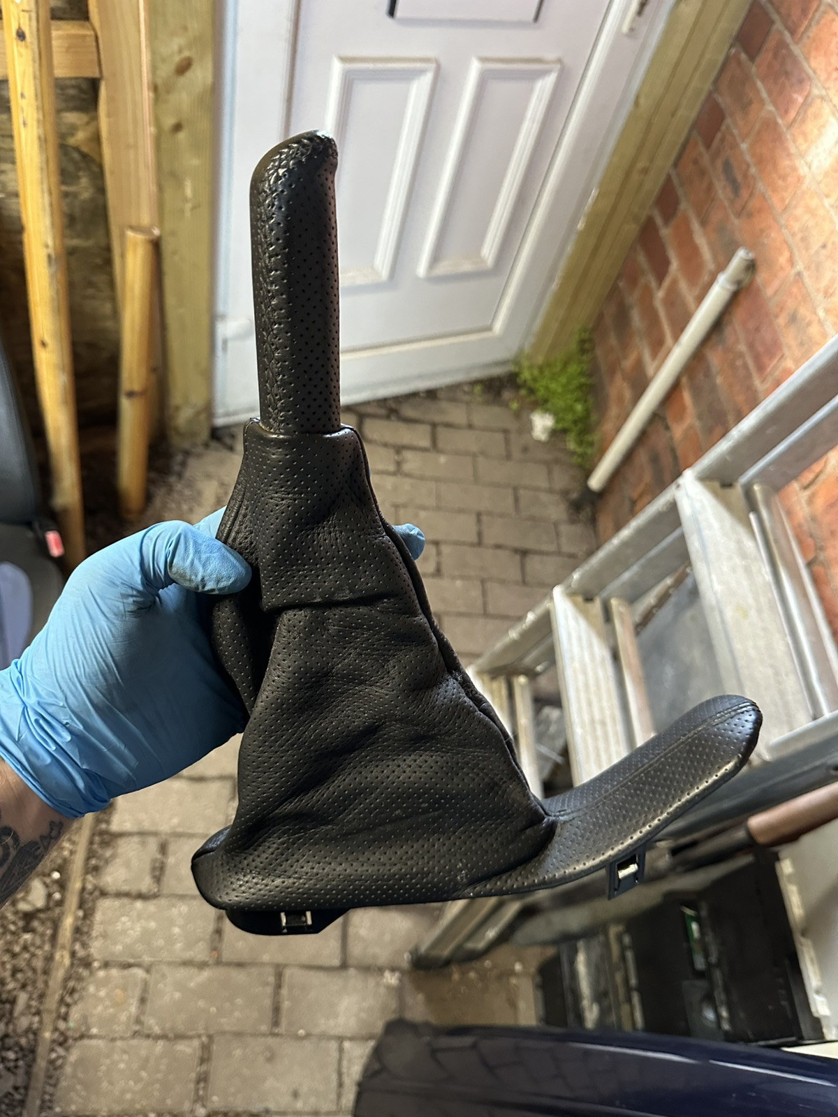 MG ZT / ROVER 75 Black Leather handbrake Gaiter. Part No: FJN100300 - Used