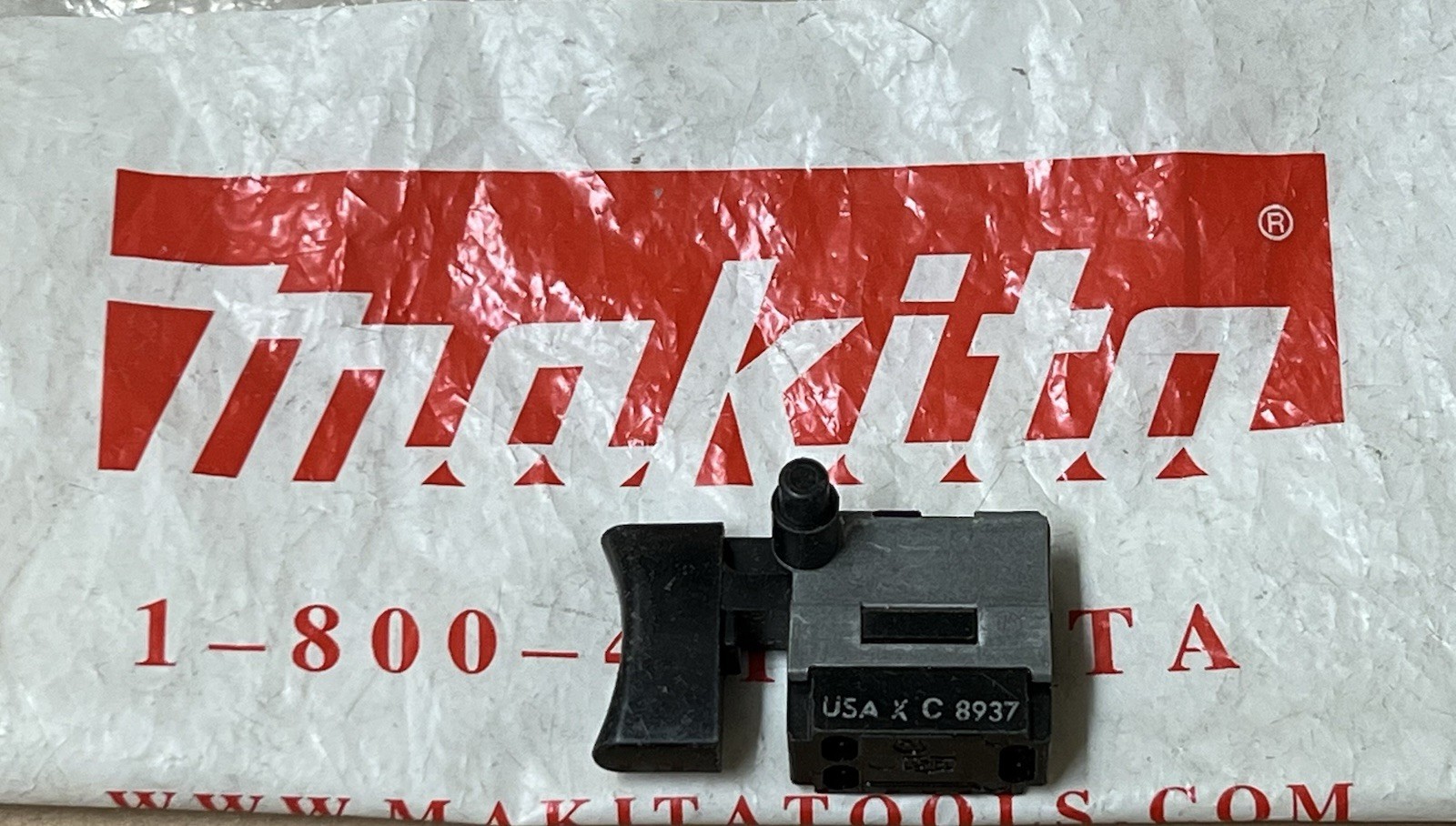 Genuine Makita 651212-4 6512124 Replacement Switch 8937 6801DB Screwdriver NOS