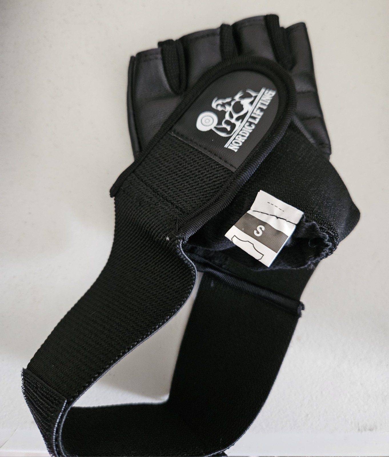New Women's Lifting Gloves. Size Small.
