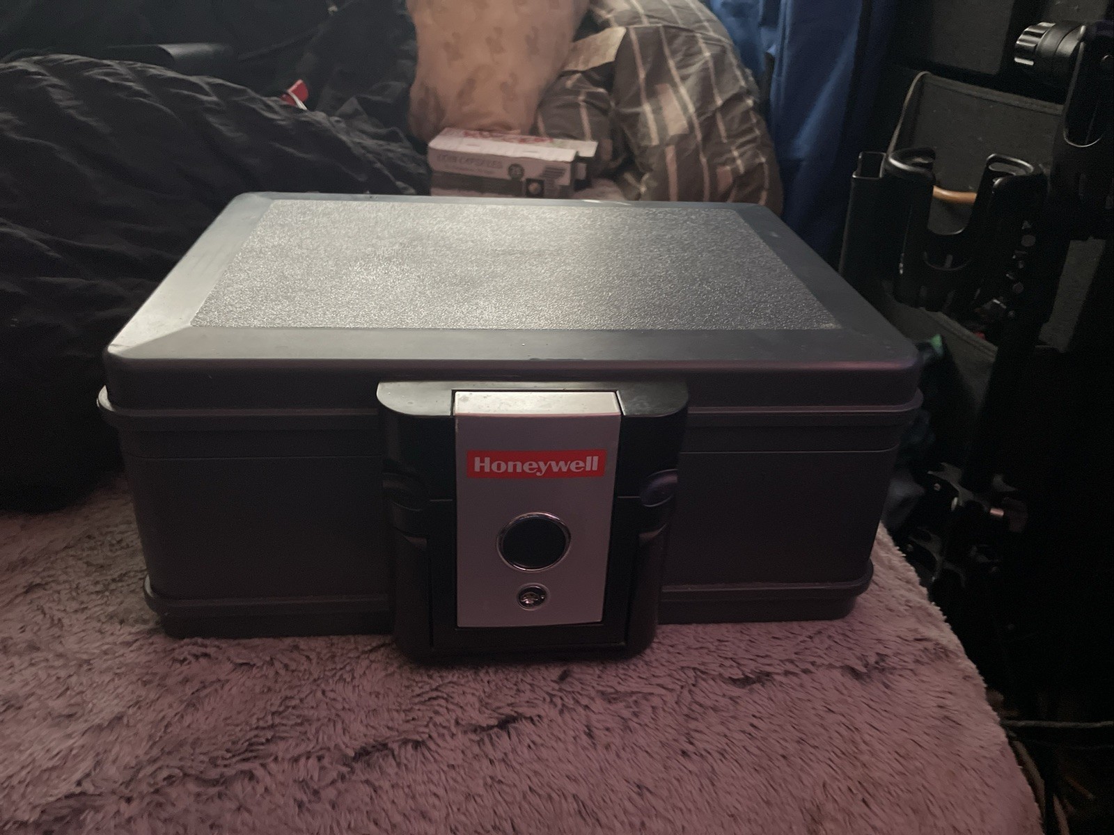 Honeywell Fire / Water Proof Safe for Gun Papers Money(No Key) Still Works As-Is