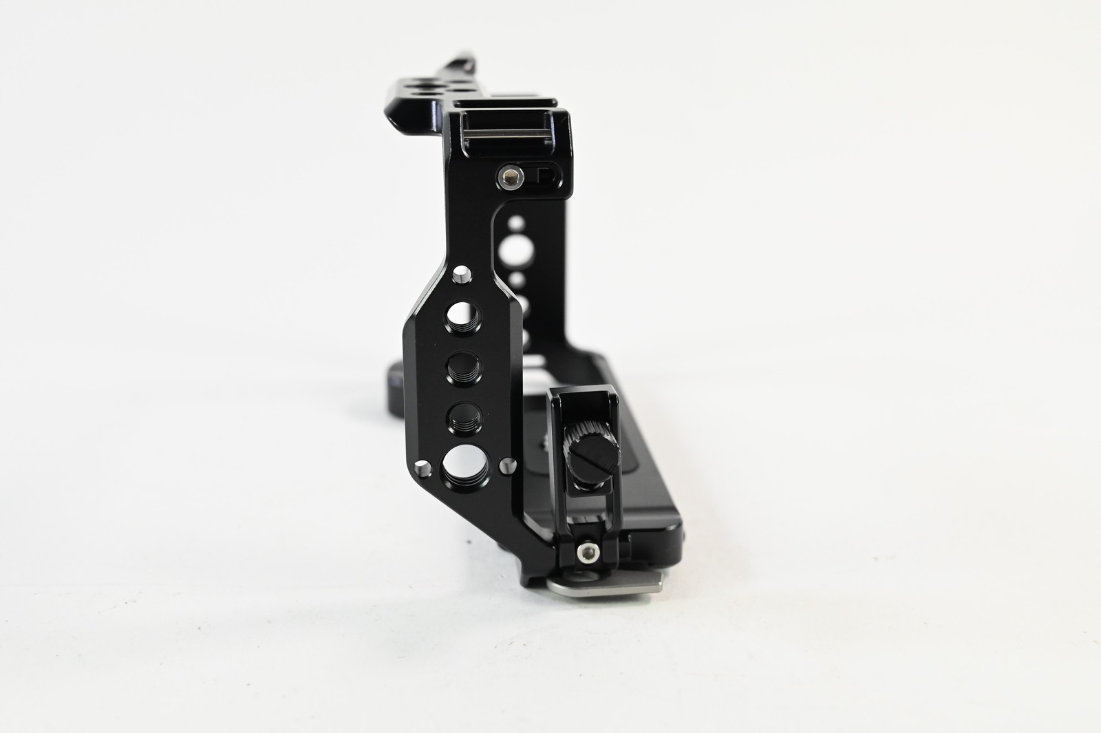 Neewer Full Cage for Sony a6700 Camera #G190