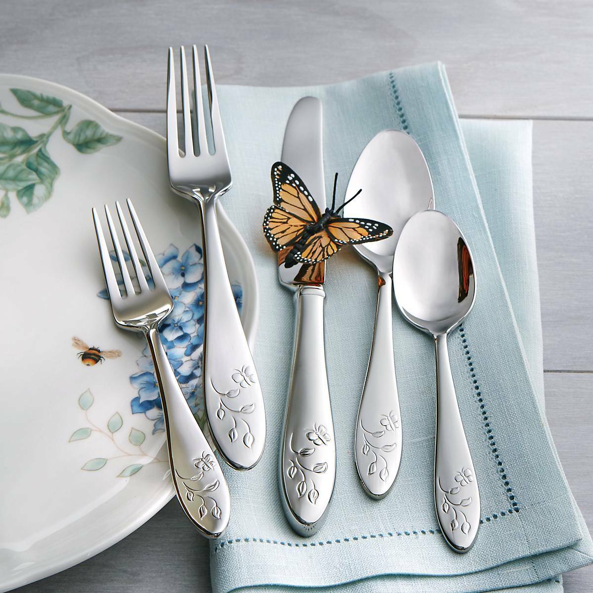 BUTTERFLY MEADOW 20 pc piece Set Service for of 4 Lenox Stainless Flatware NEW